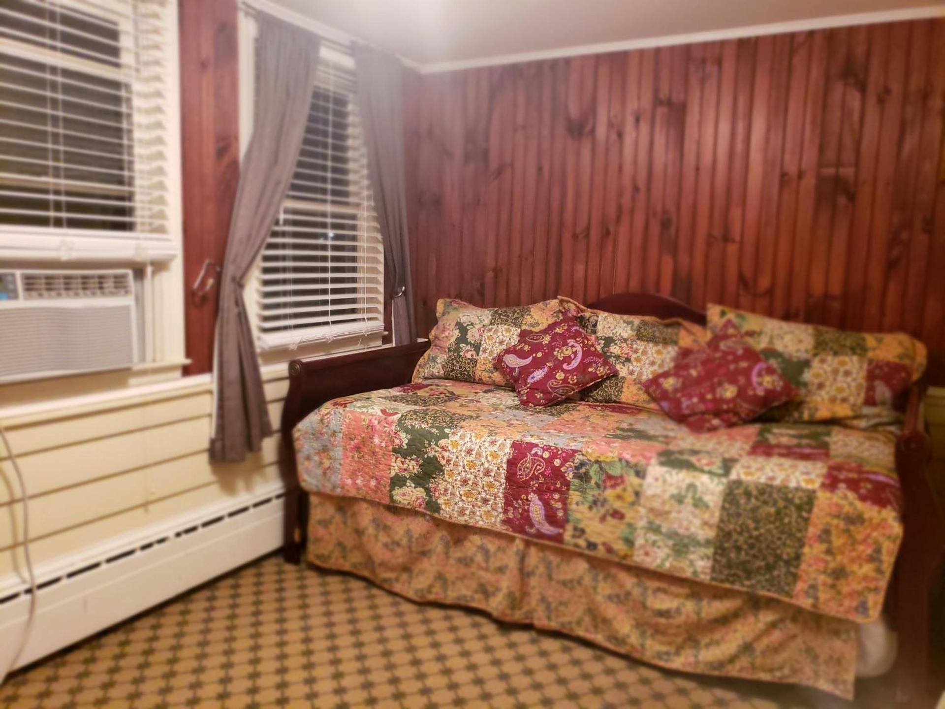 Vandiver Inn photo 56