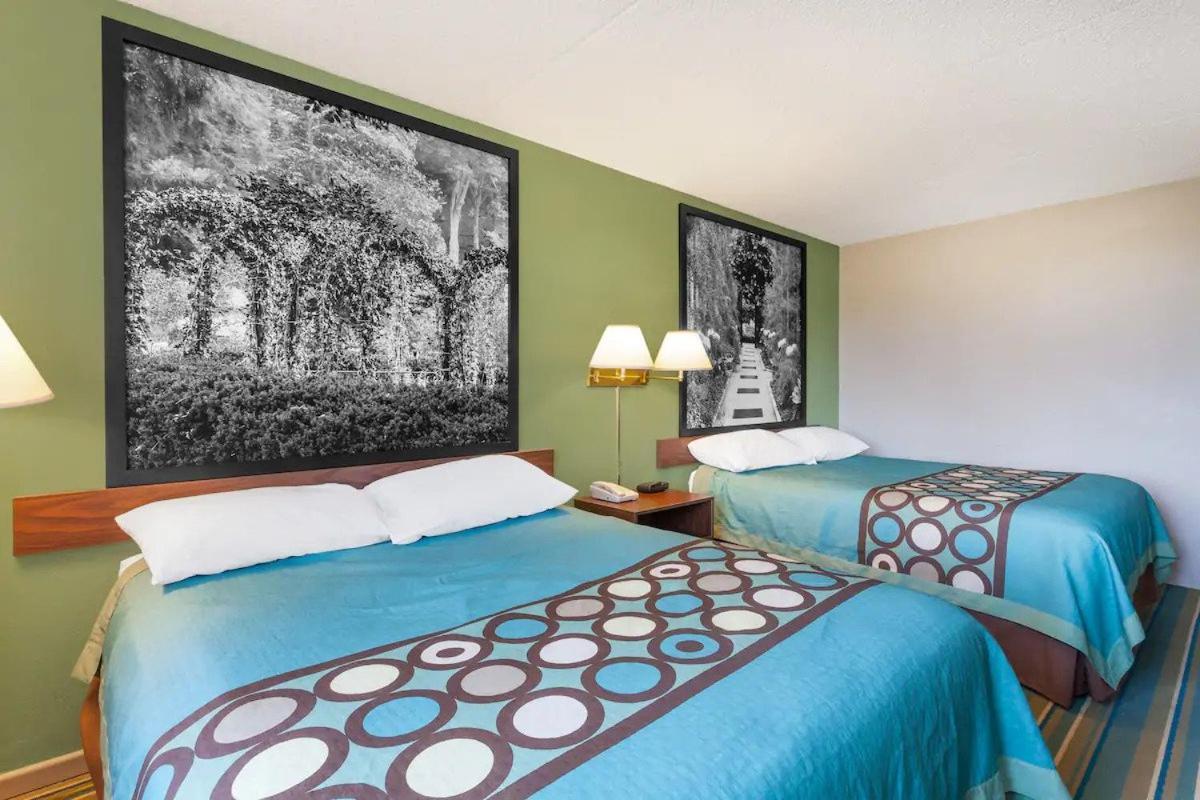 Super 8 by Wyndham Harrisburg Hershey West photo 15