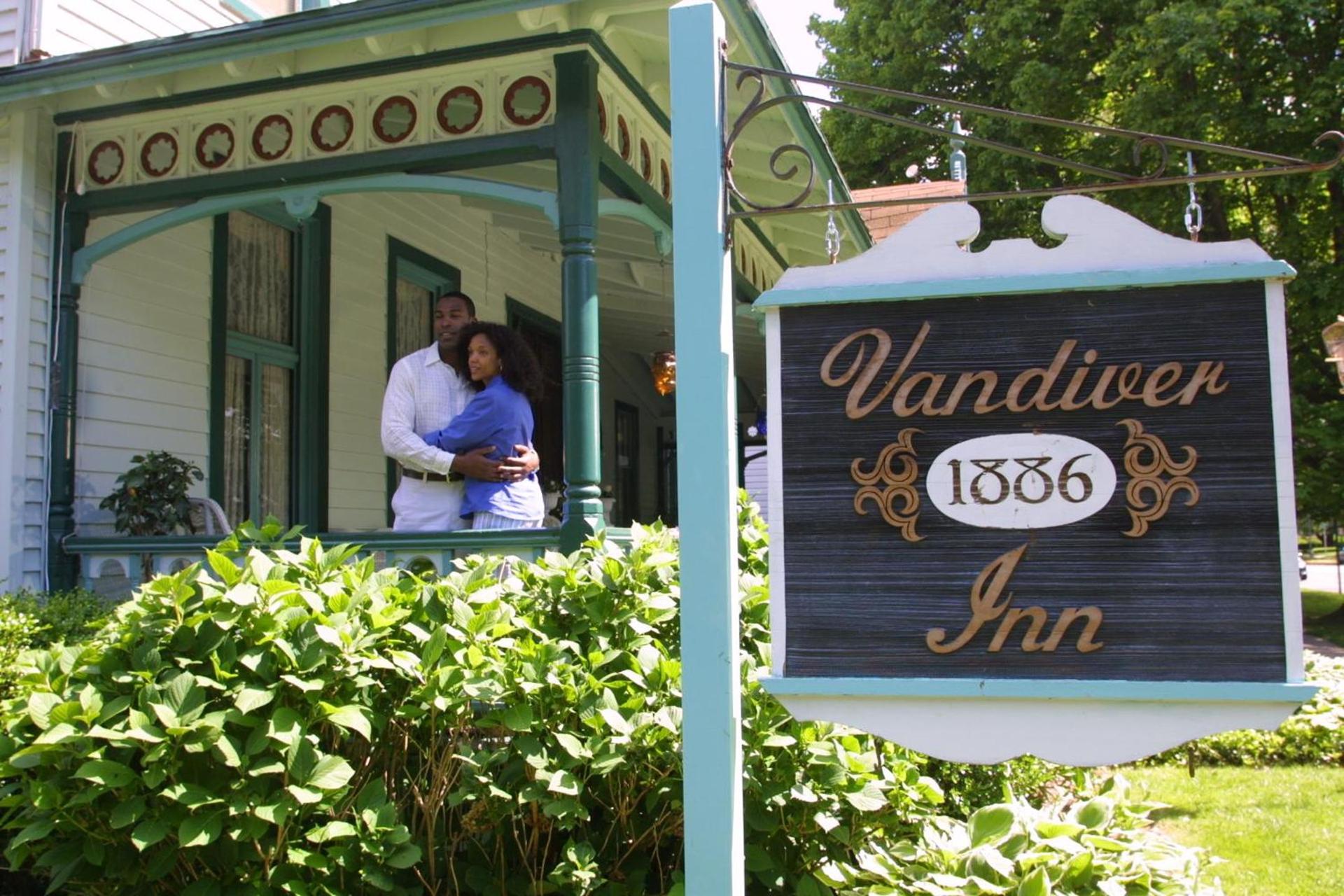 Vandiver Inn photo 13