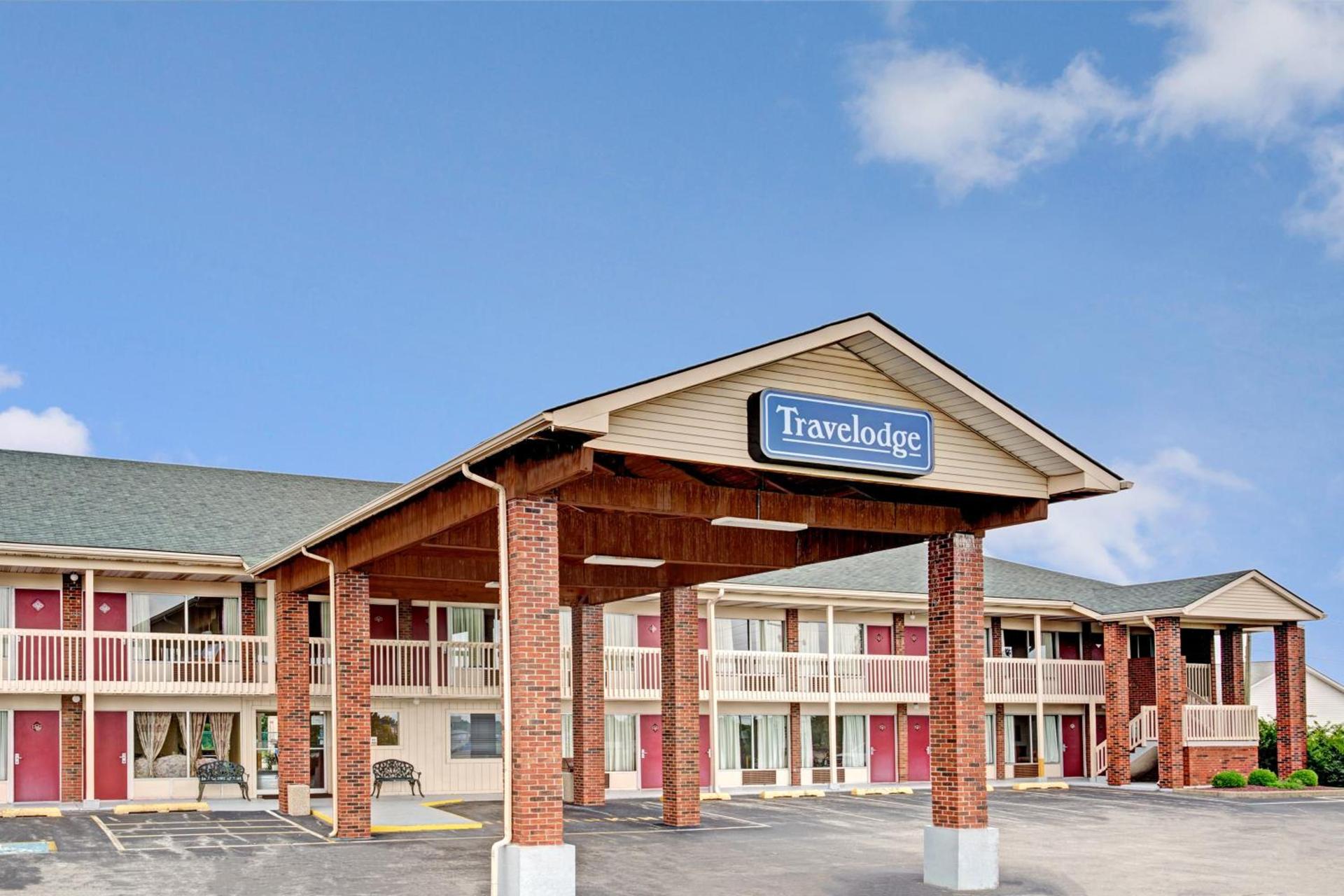Travelodge by Wyndham Sellersburg photo 29