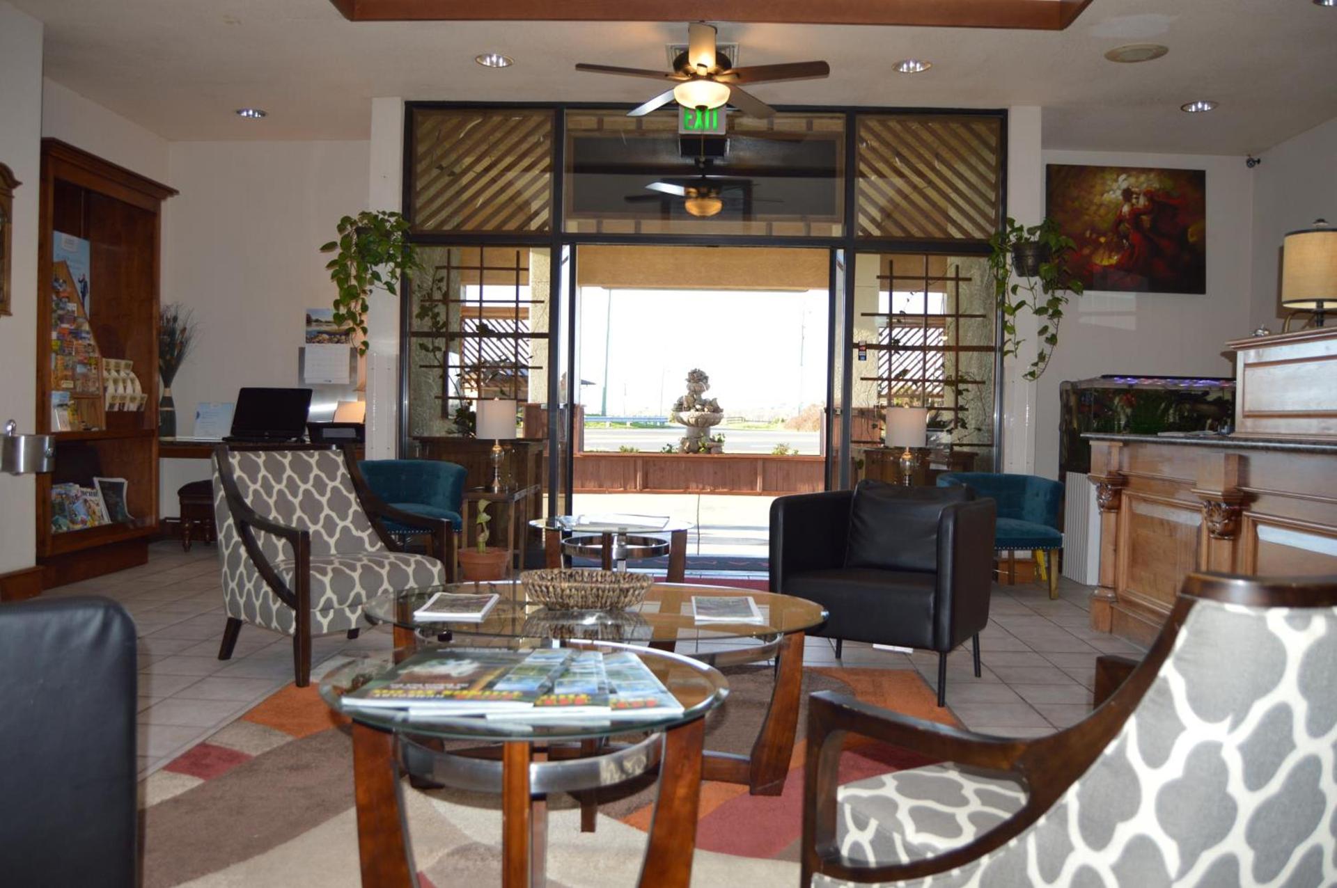 Ramada by Wyndham Arcata photo 22