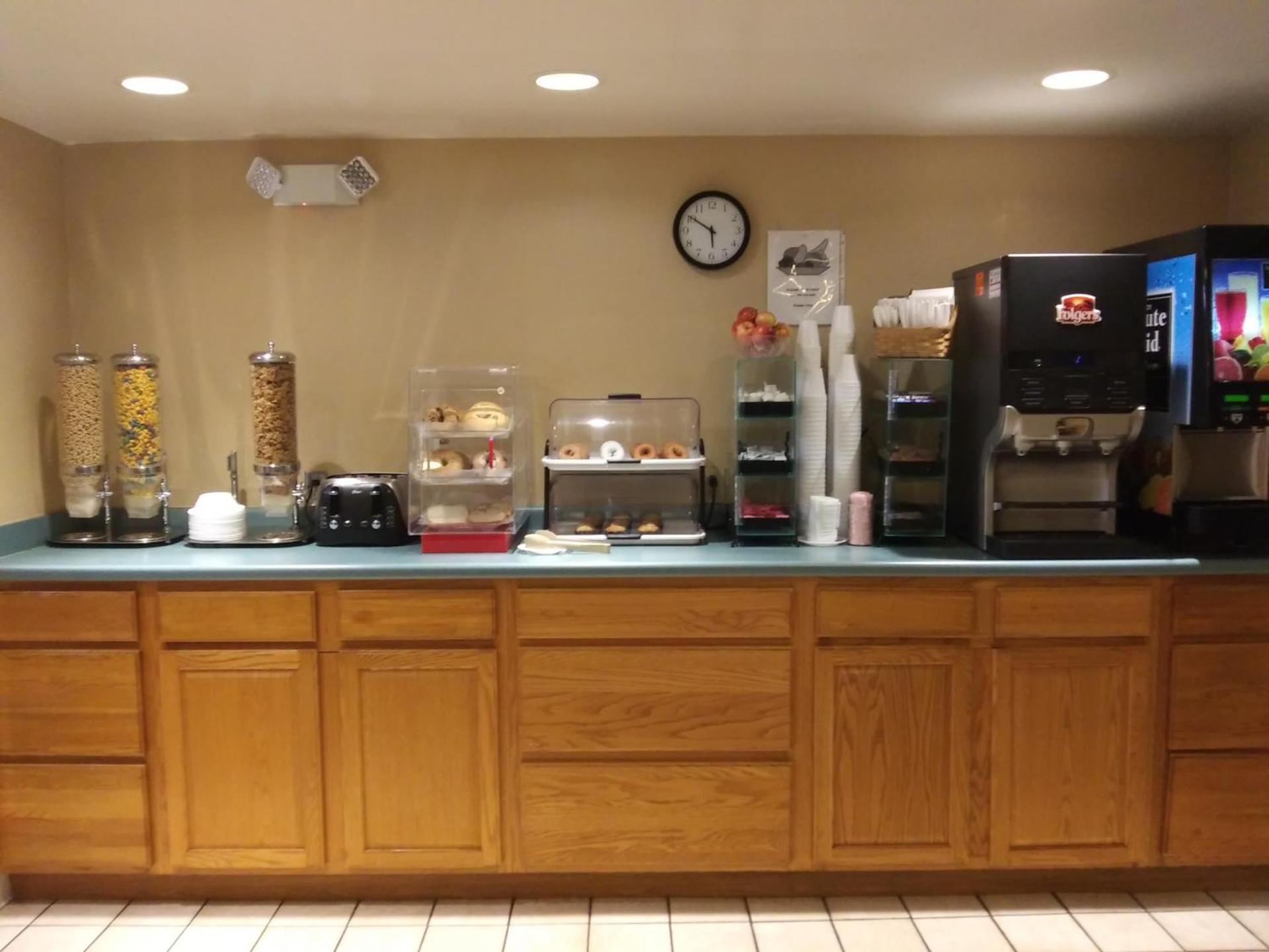 Bestway Inn - Madison photo 3