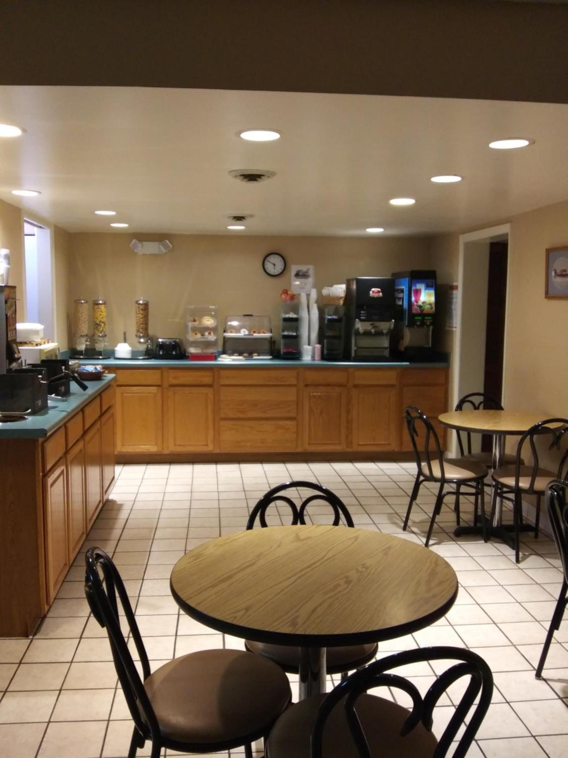Bestway Inn - Madison photo 5