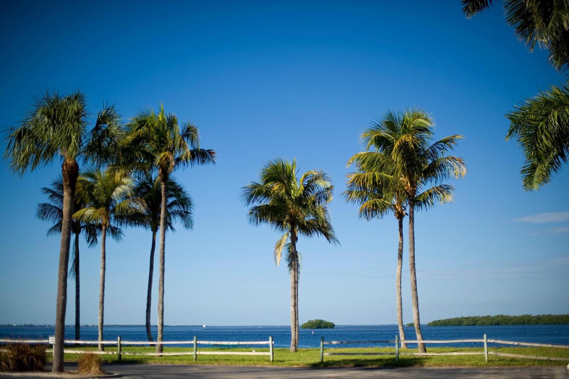 Resort Harbour Properties - Fort Myers / Sanibel Gateway photo 10