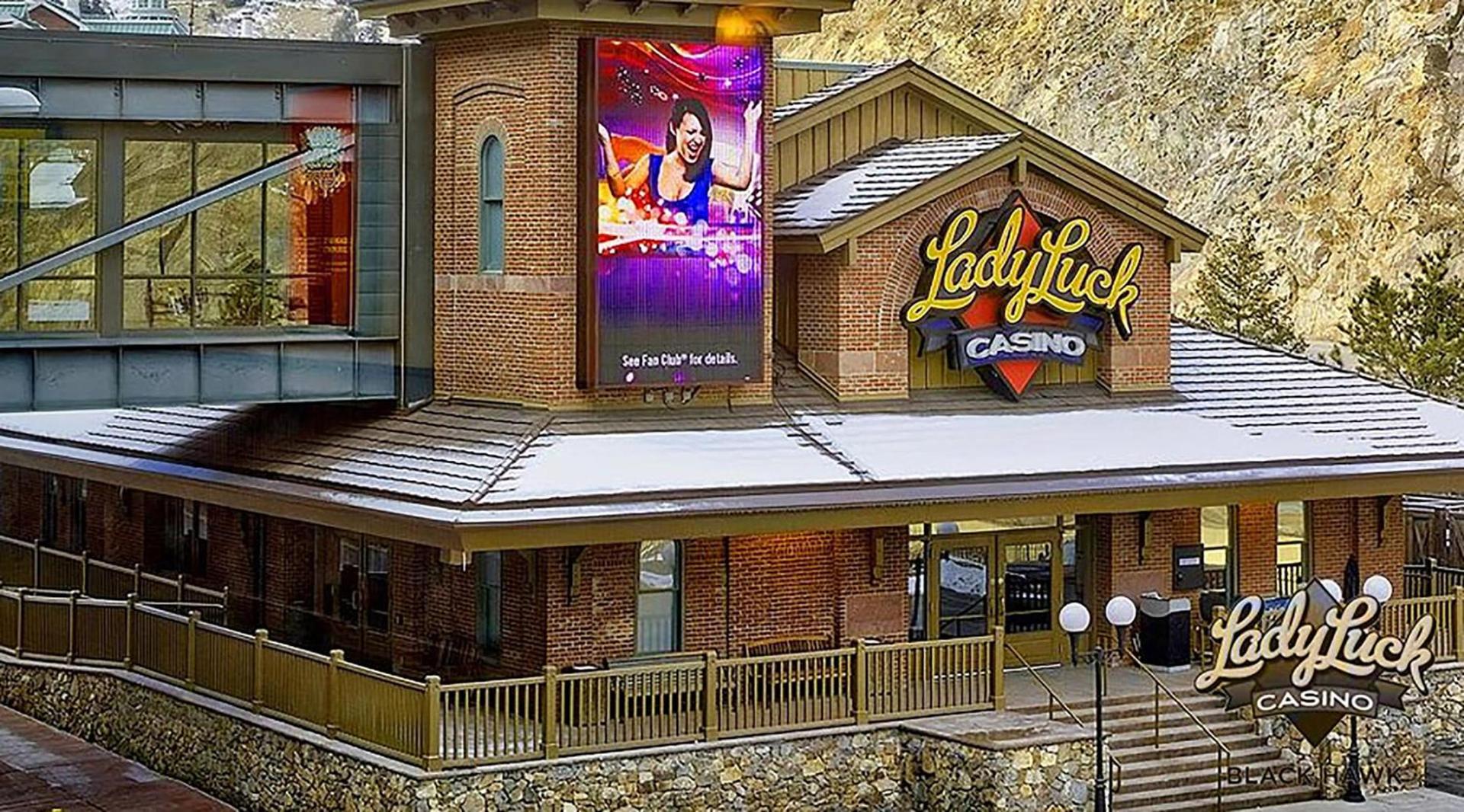 Lady Luck Casino Black Hawk - A Caesars Rewards Destination photo 12