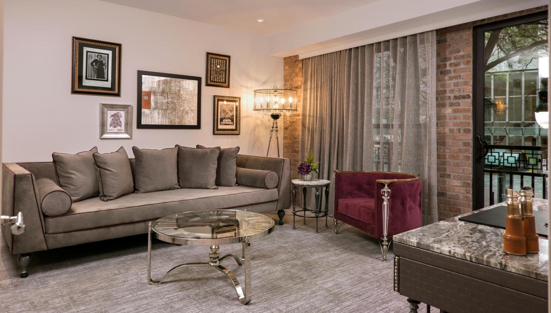 The Ivey's Hotel photo 22