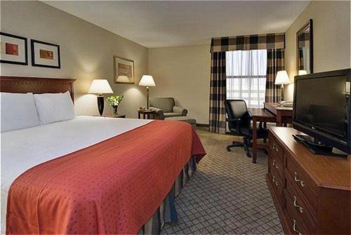 Holiday Inn Cincinnati-Eastgate by IHG photo 48
