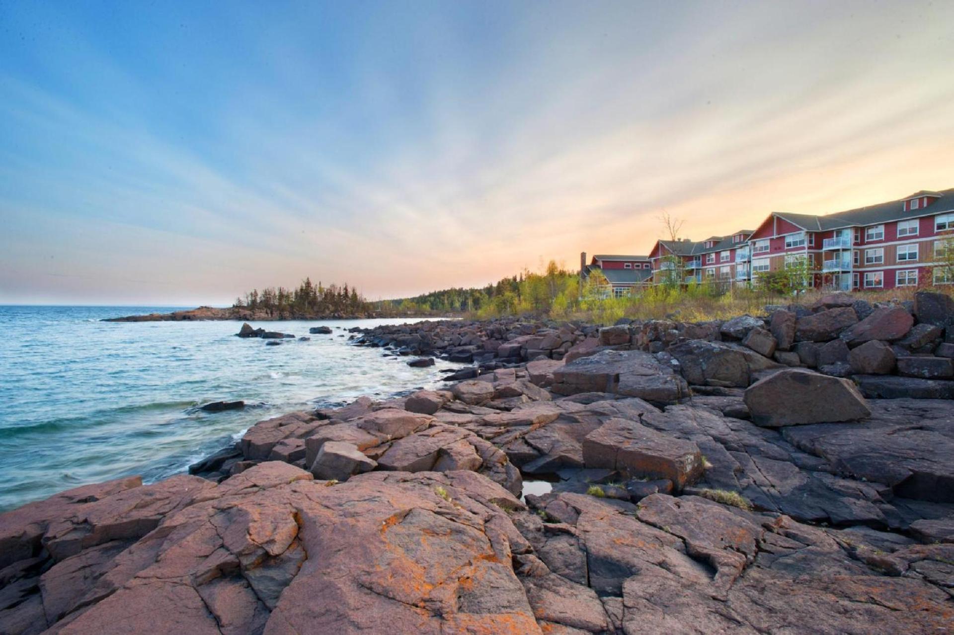 Cove Point Lodge photo 1