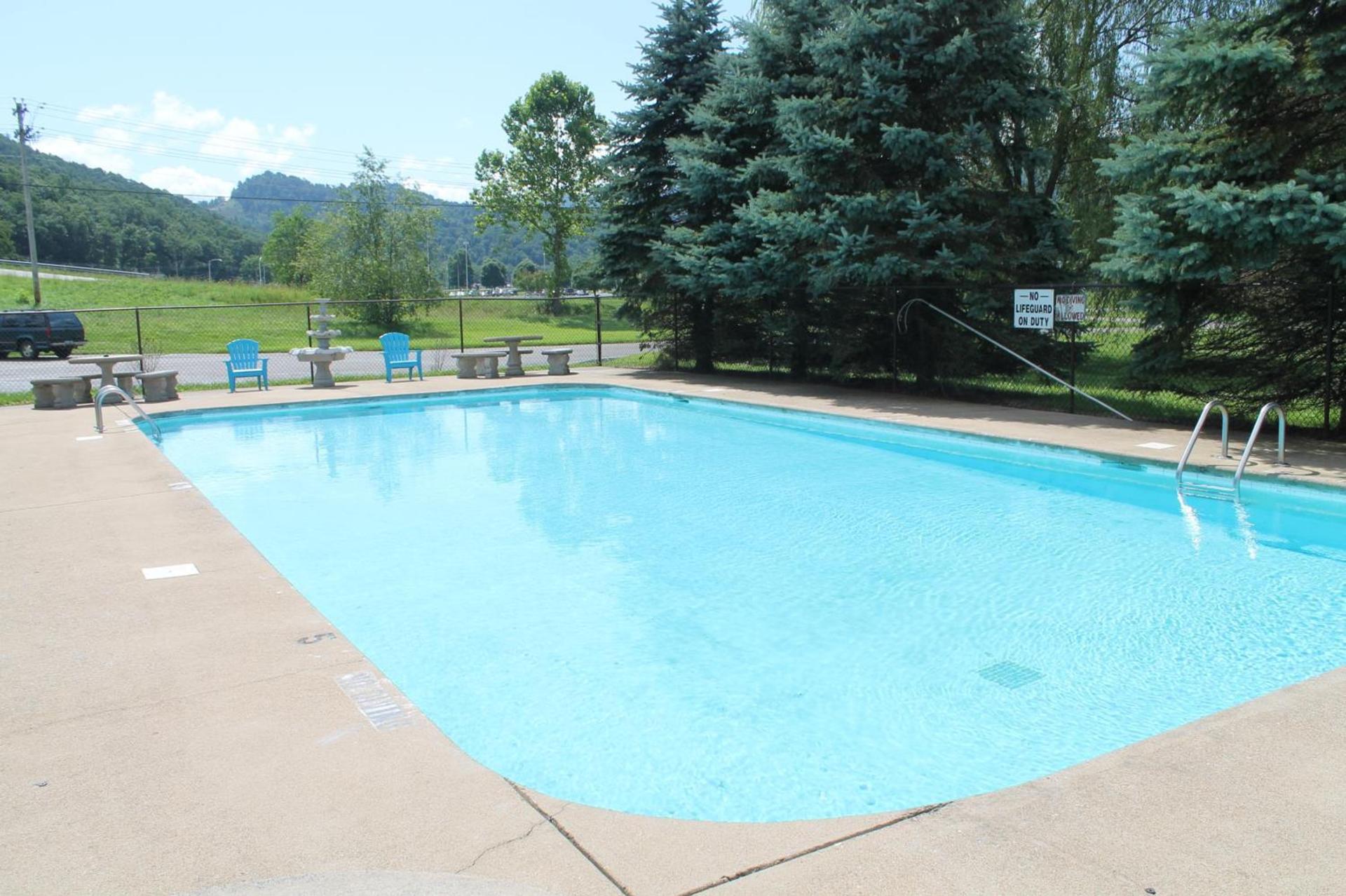 Americourt Hotel - Mountain City photo 9