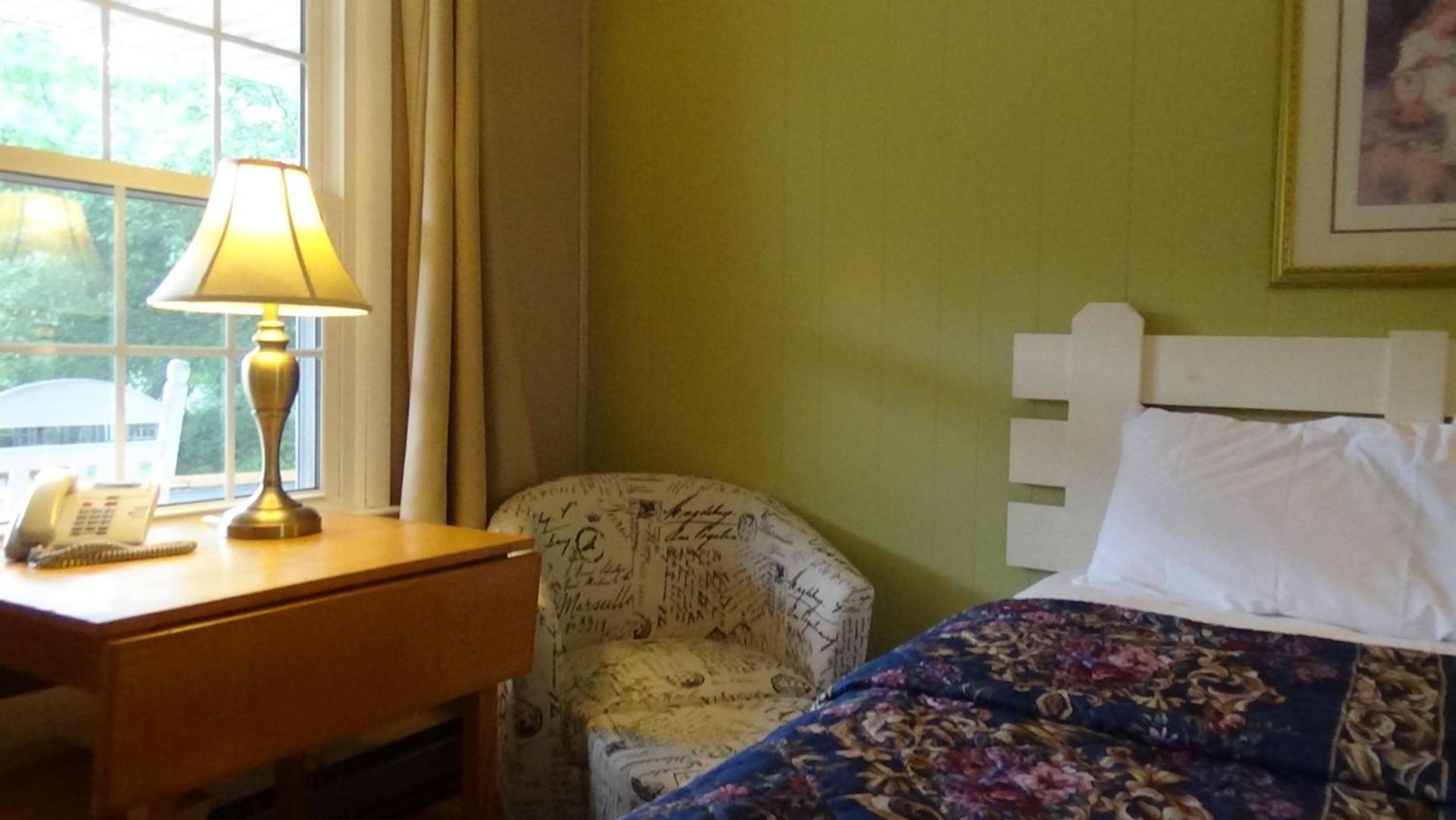 Roseloe Motel photo 98