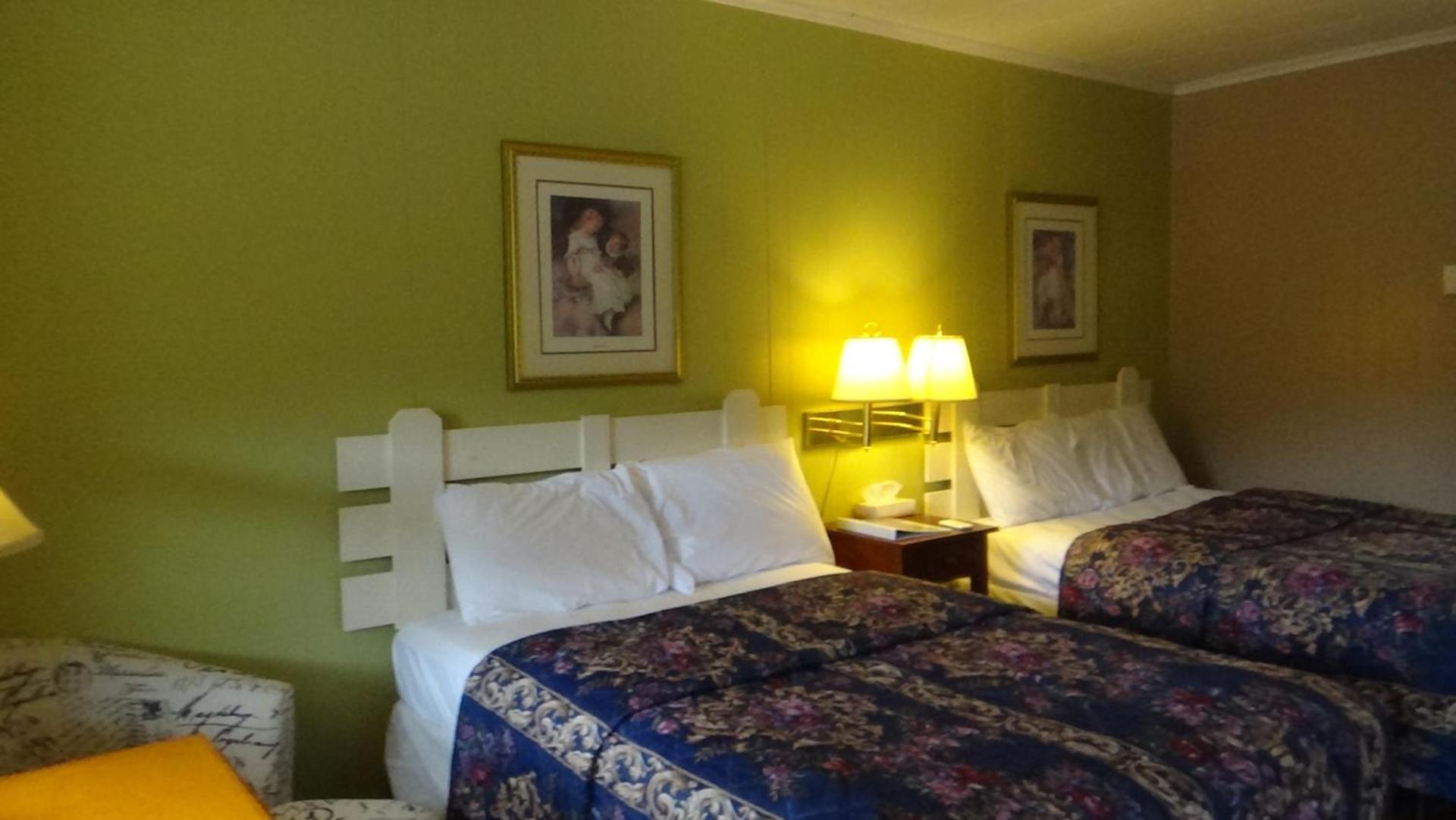 Roseloe Motel photo 71