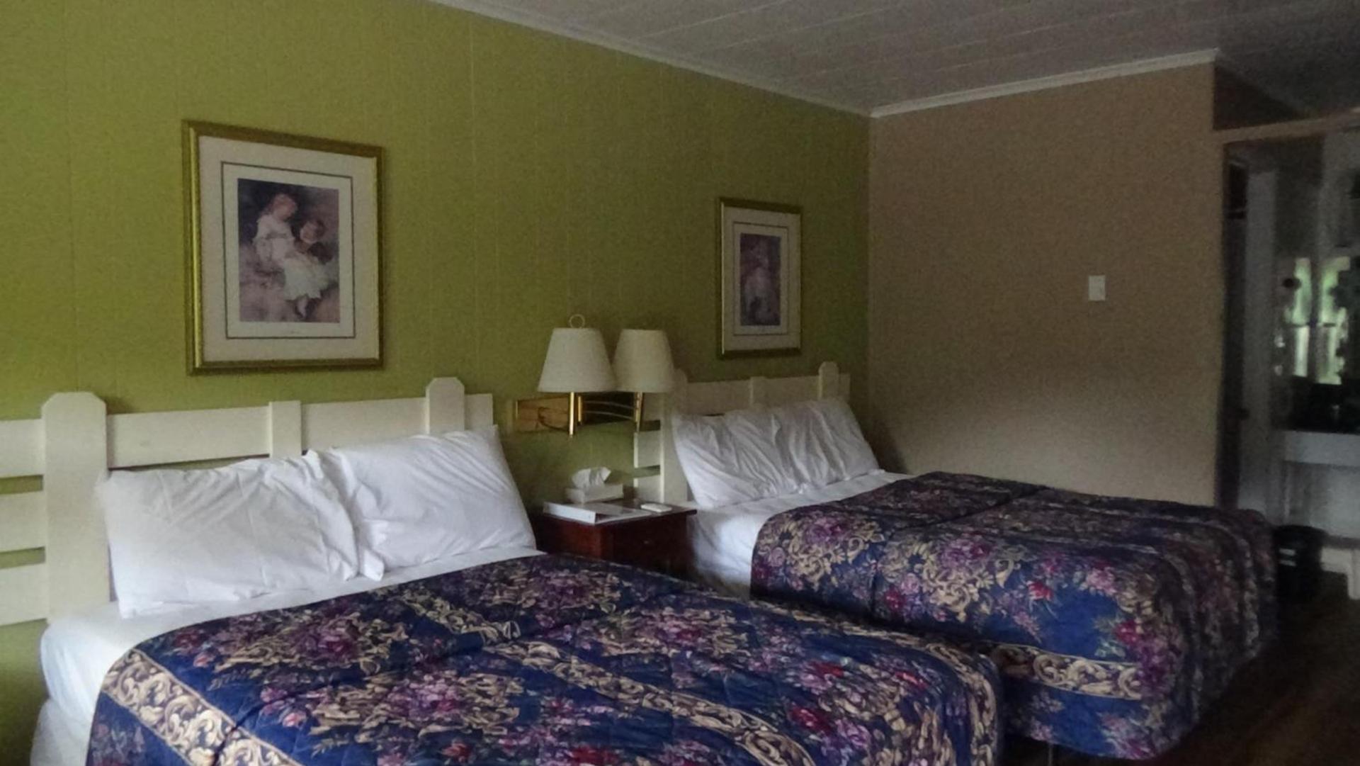 Roseloe Motel photo 42