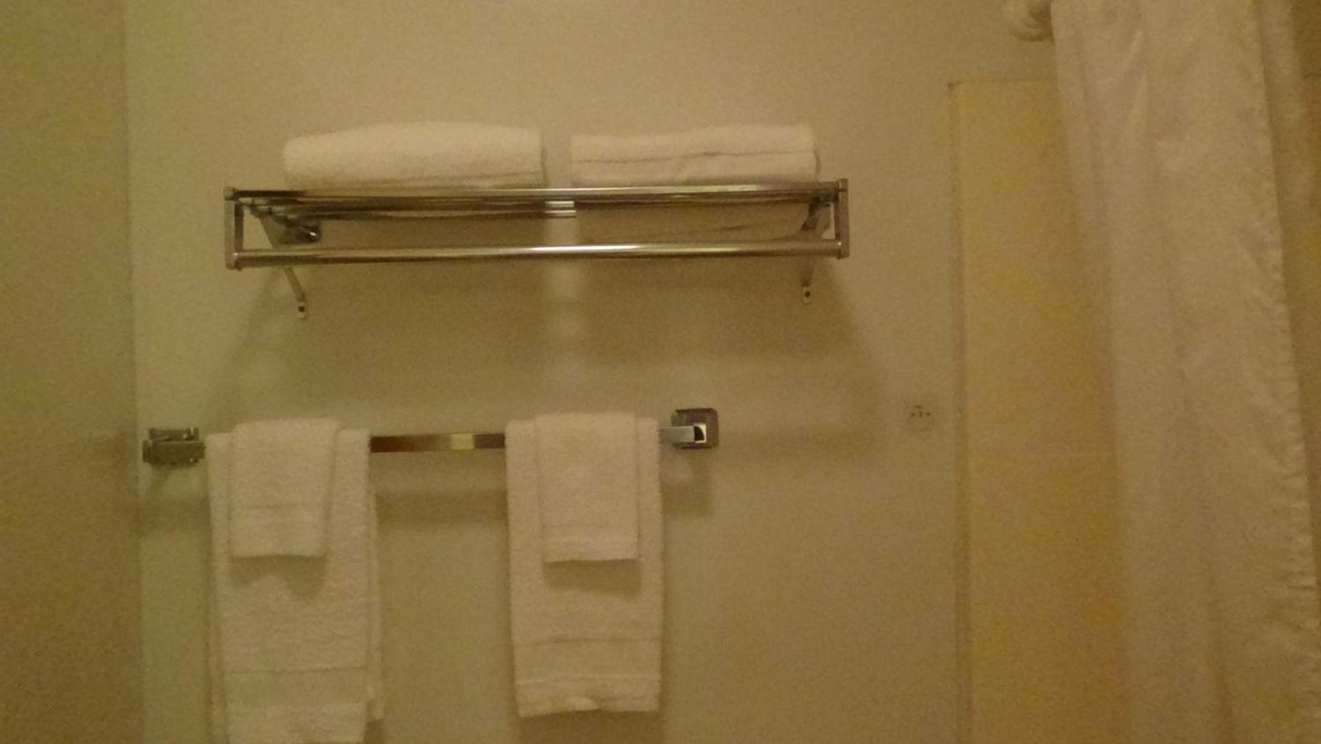 Roseloe Motel photo 64