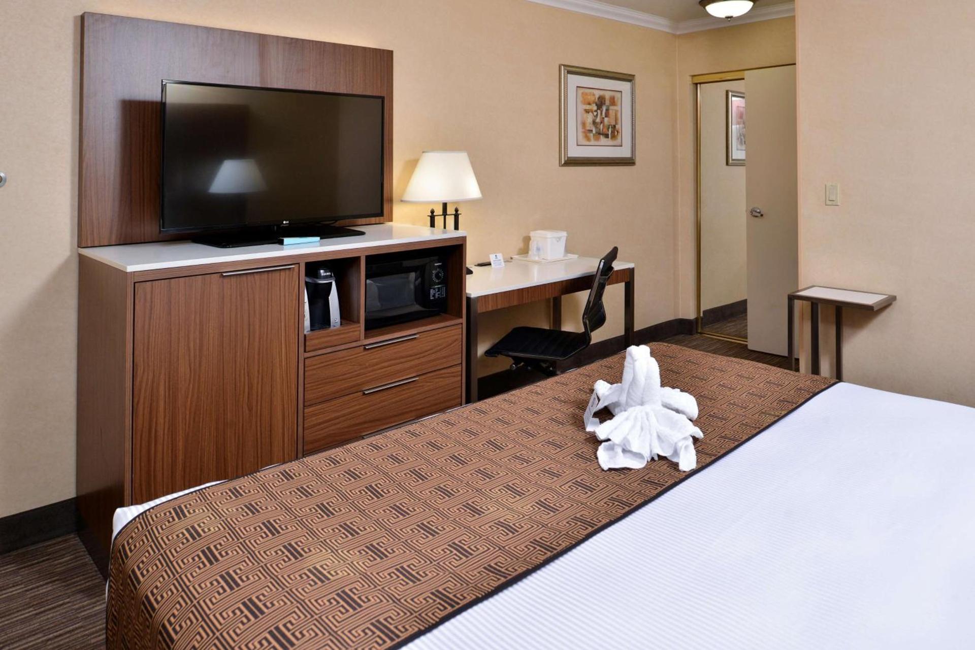 Best Western Hollywood Plaza Hotel - Walk of Fame Film City LA photo 19