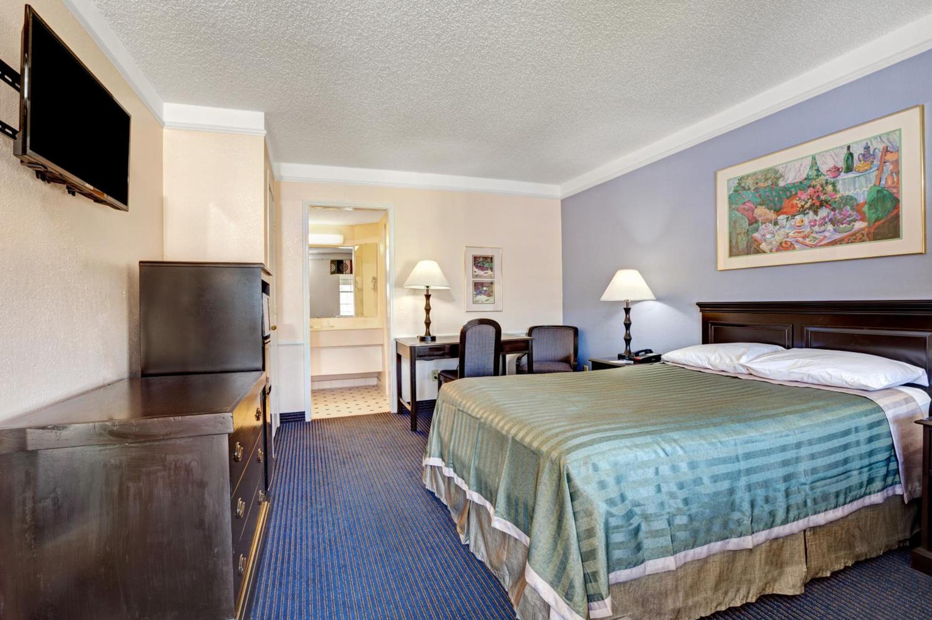 Travelodge by Wyndham North Richland Hills/Dallas/Ft Worth photo 21