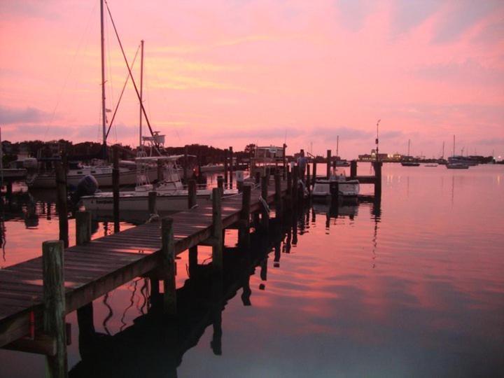 The Ocracoke Harbor Inn photo 2
