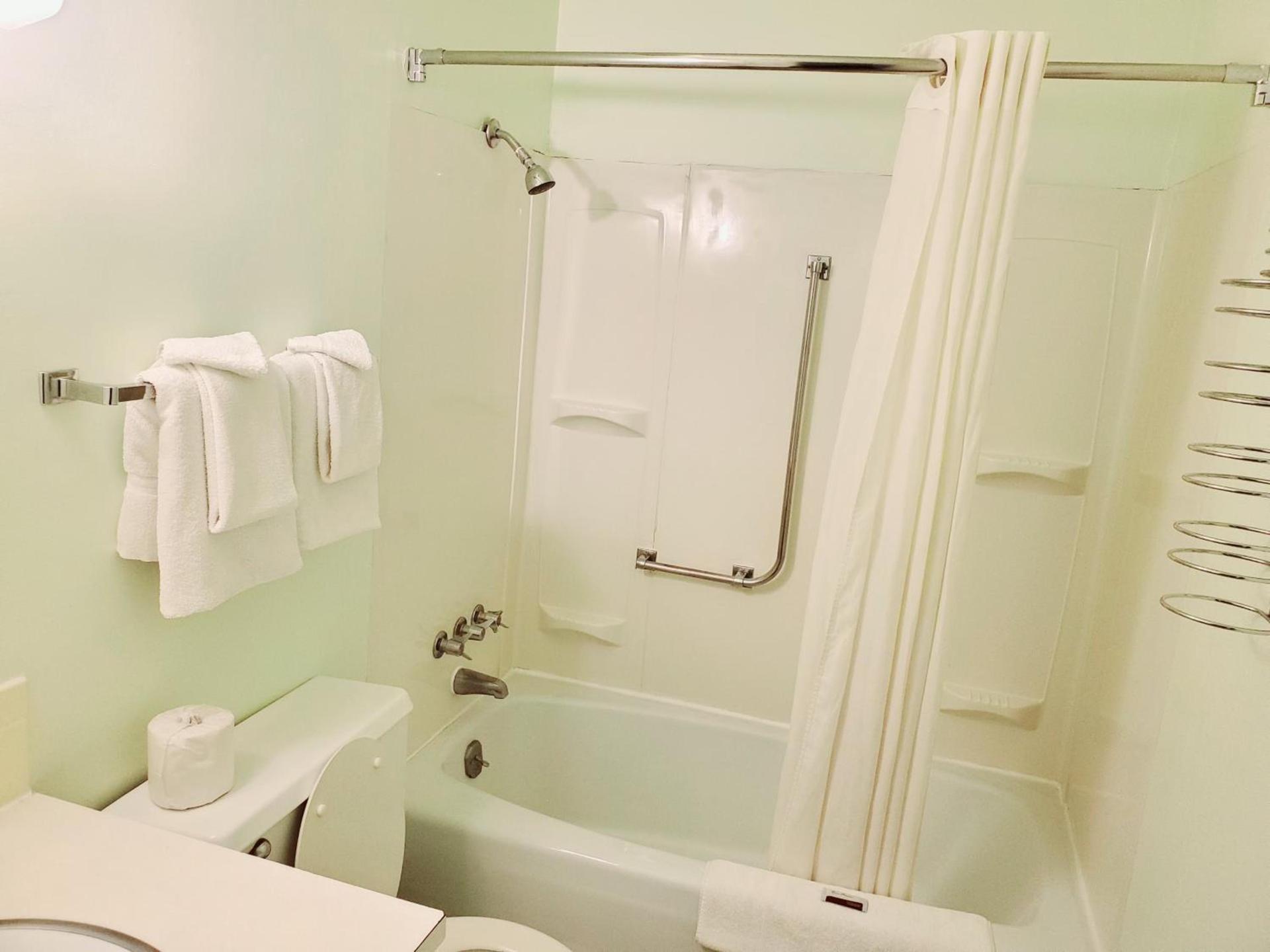 The Budget Inn Express photo 27
