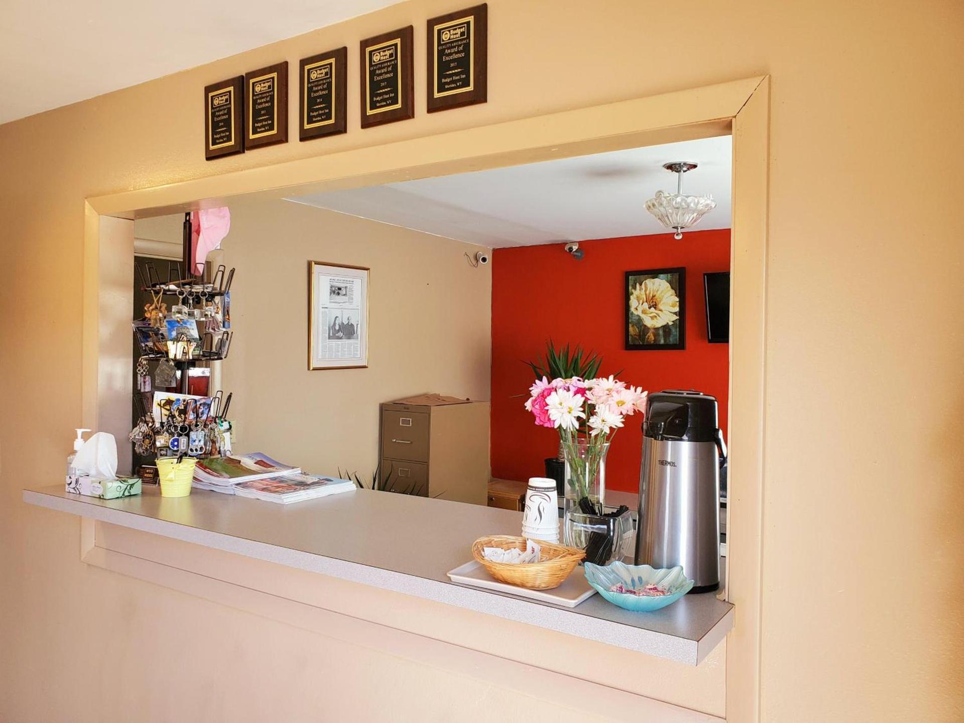 The Budget Inn Express photo 10
