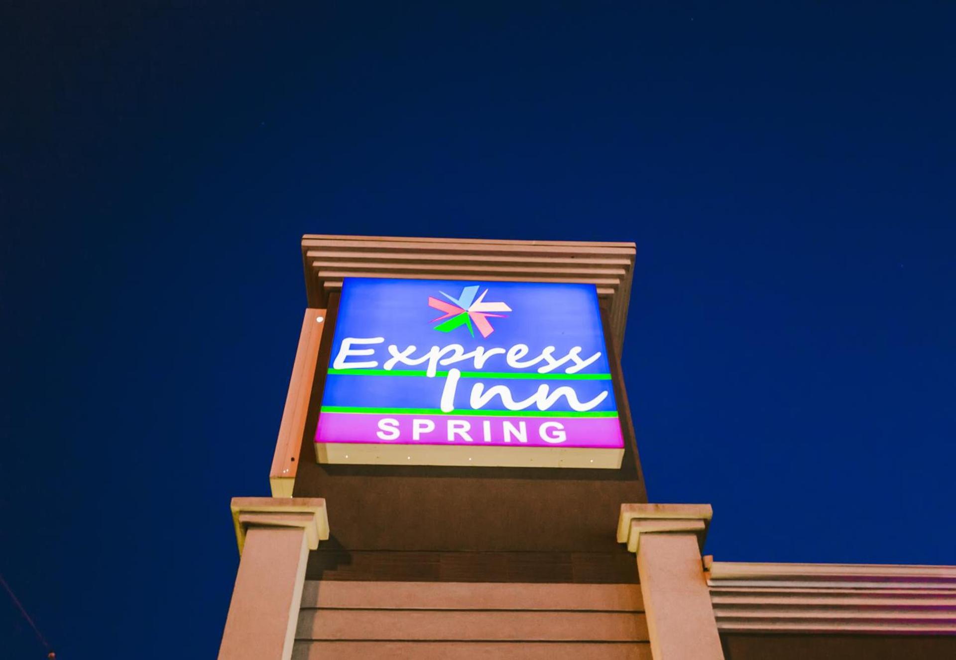 Express Inn - Spring photo 11