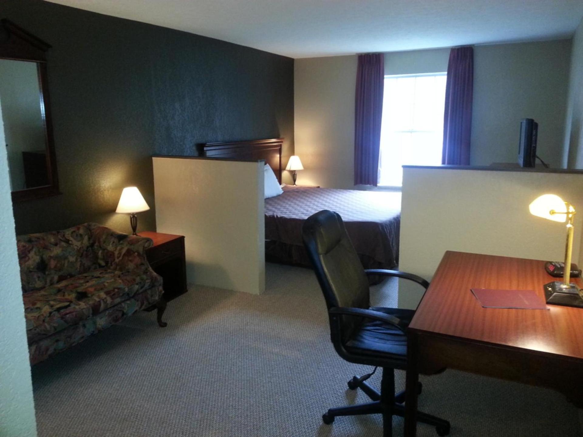Americourt Hotel and Suites - Elizabethton photo 51