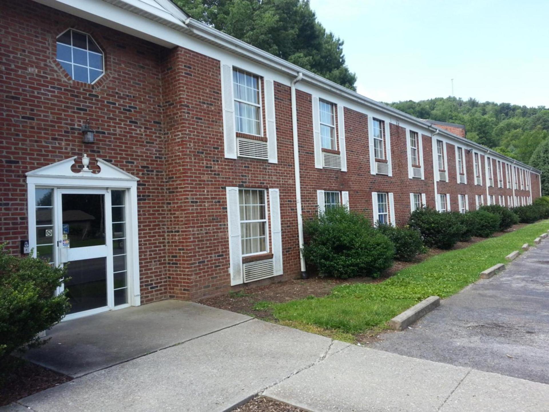 Americourt Hotel and Suites - Elizabethton photo 49