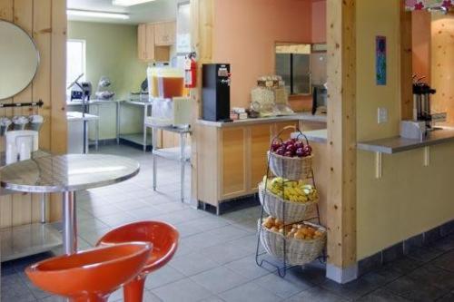 Valued Stay Madison photo 22
