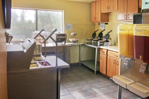 Valued Stay Madison photo 21