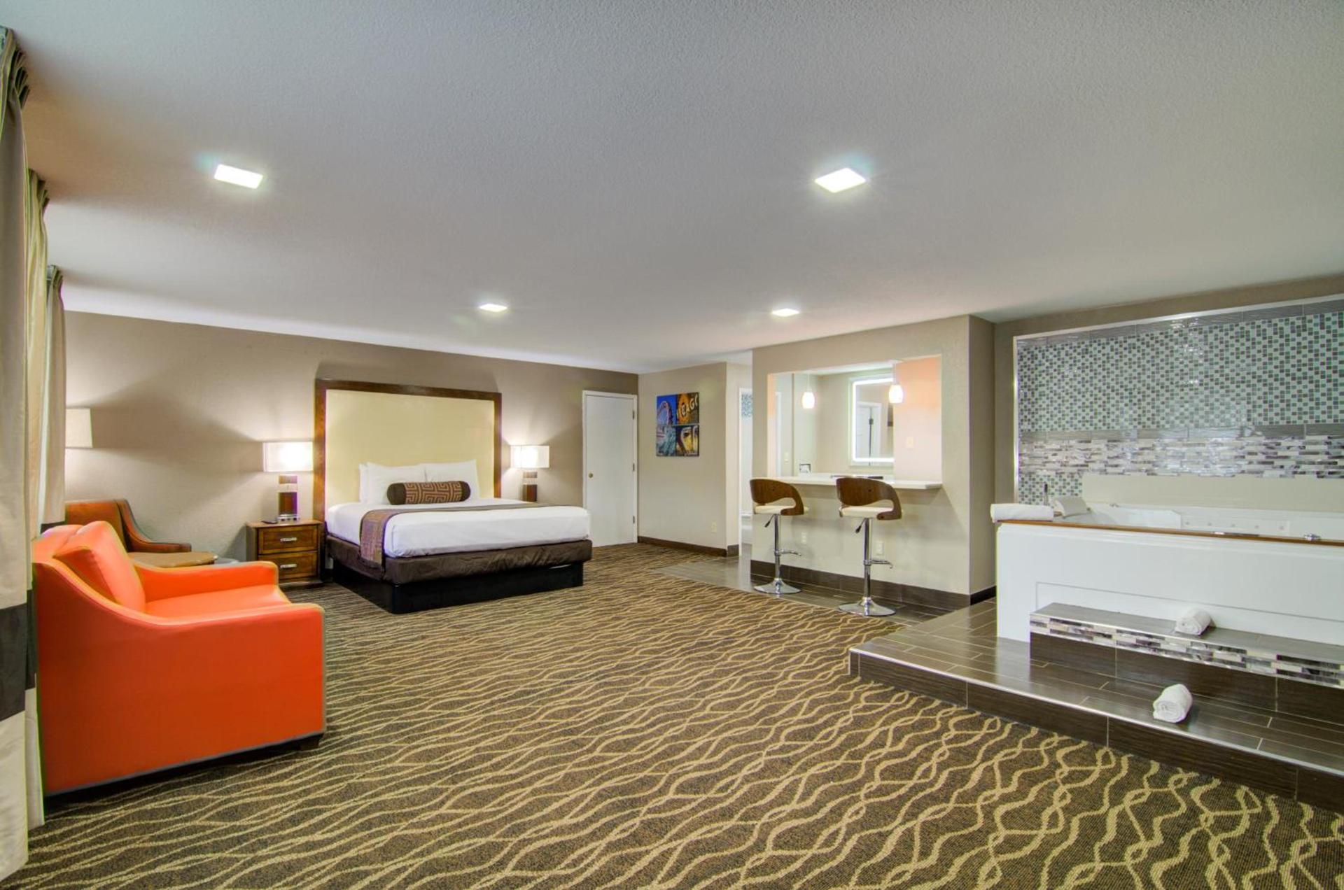 Westbridge Inn and Suites photo 37
