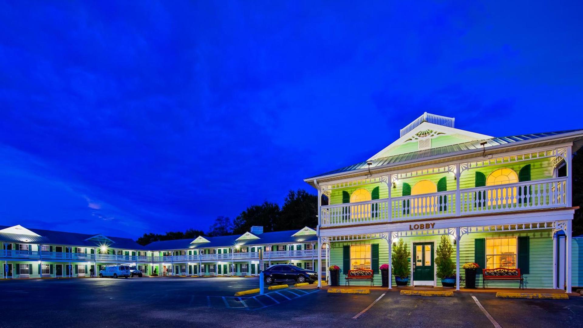 Key West Inn - Fairhope photo 3