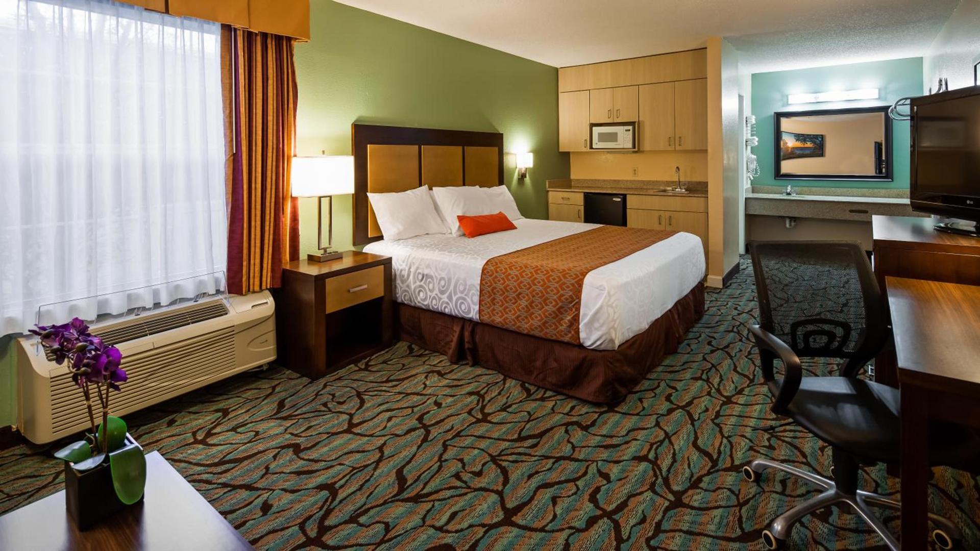 Key West Inn - Fairhope photo 20