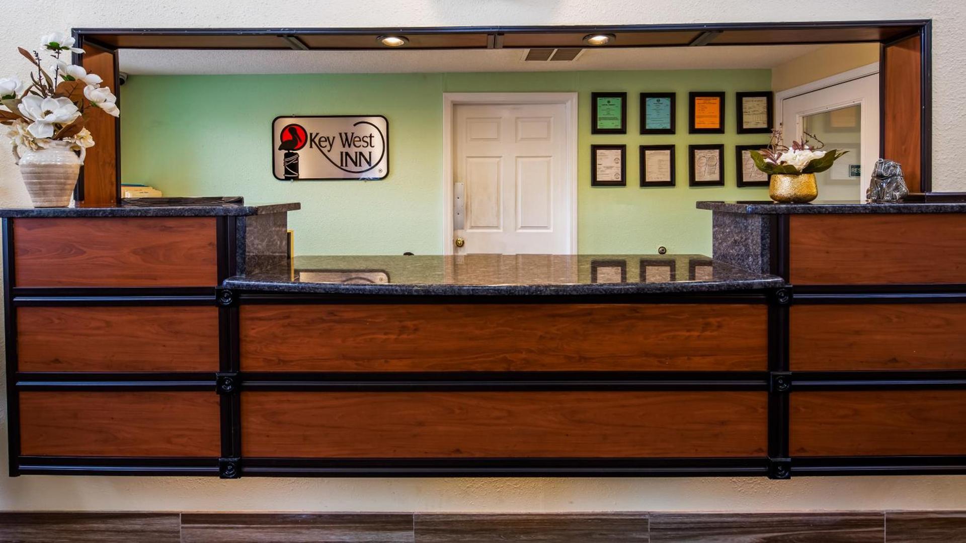 Key West Inn - Fairhope photo 2