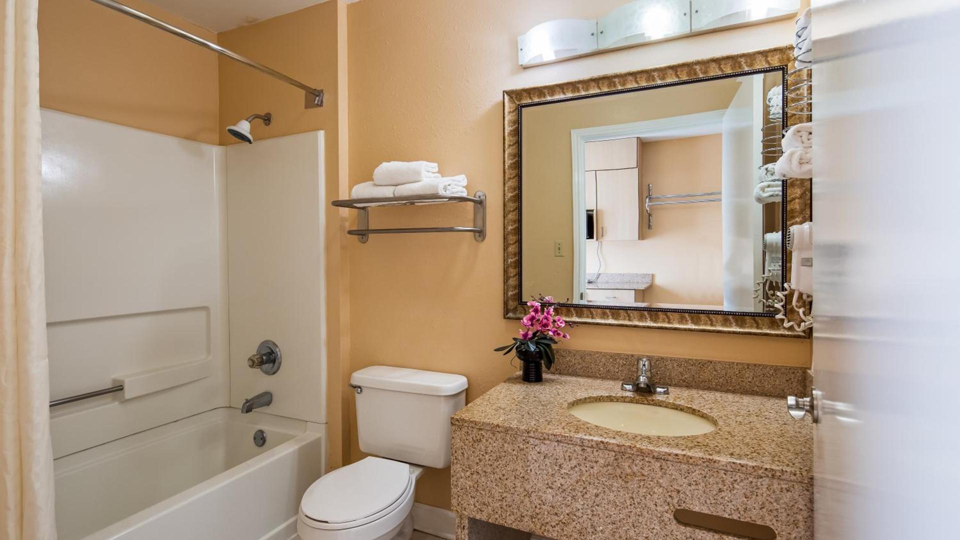 Key West Inn - Fairhope photo 23