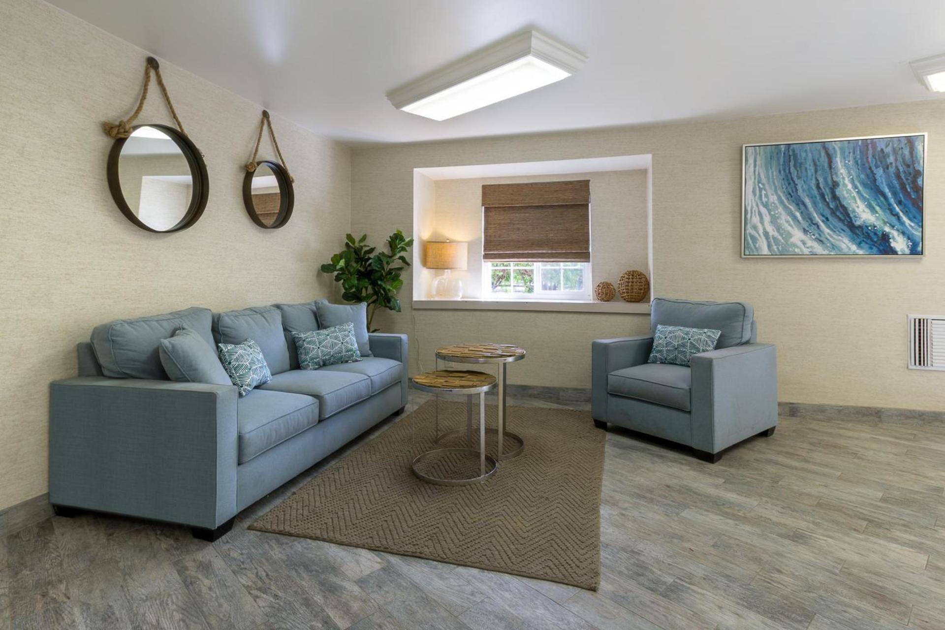 Ramada by Wyndham Costa Mesa/Newport Beach photo 38