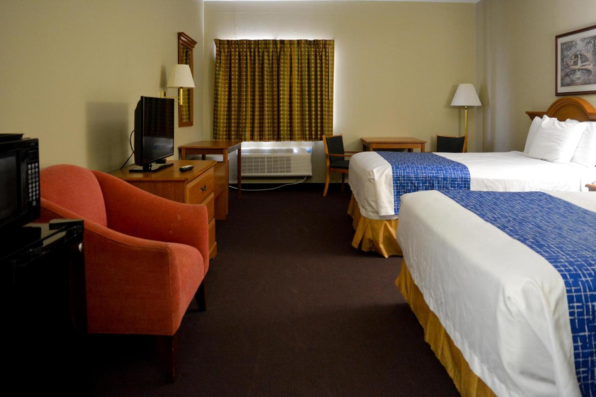 Travelodge by Wyndham St. Louis photo 29