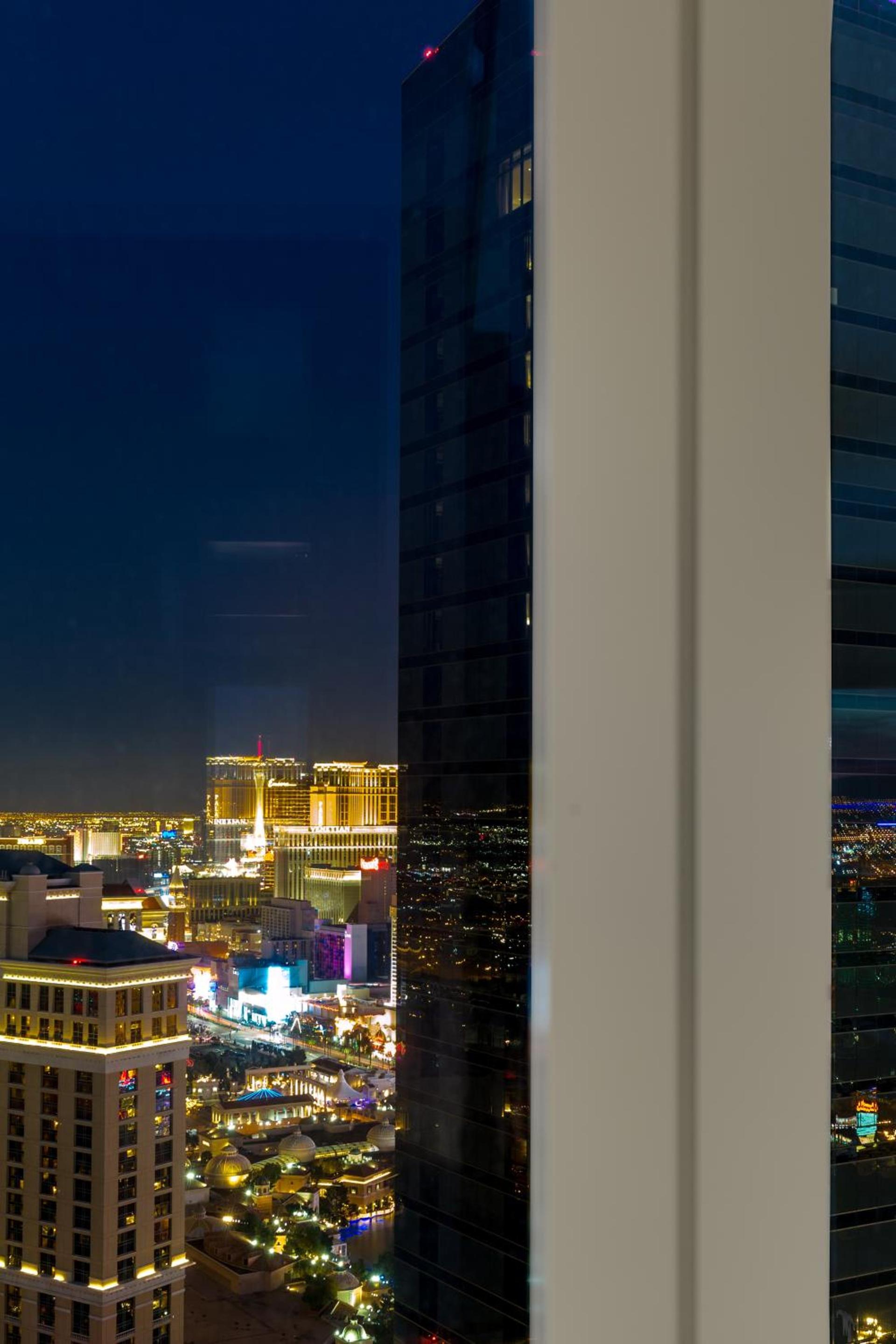 Secret Suites At Vdara photo 13
