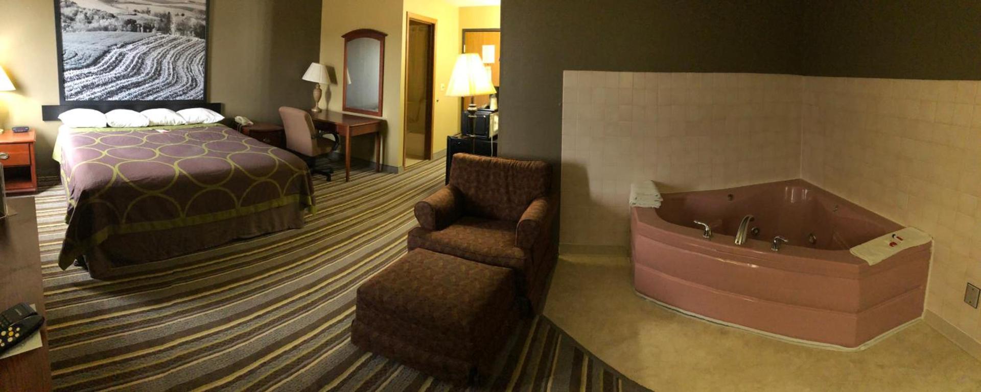 Circle S Motel photo 19