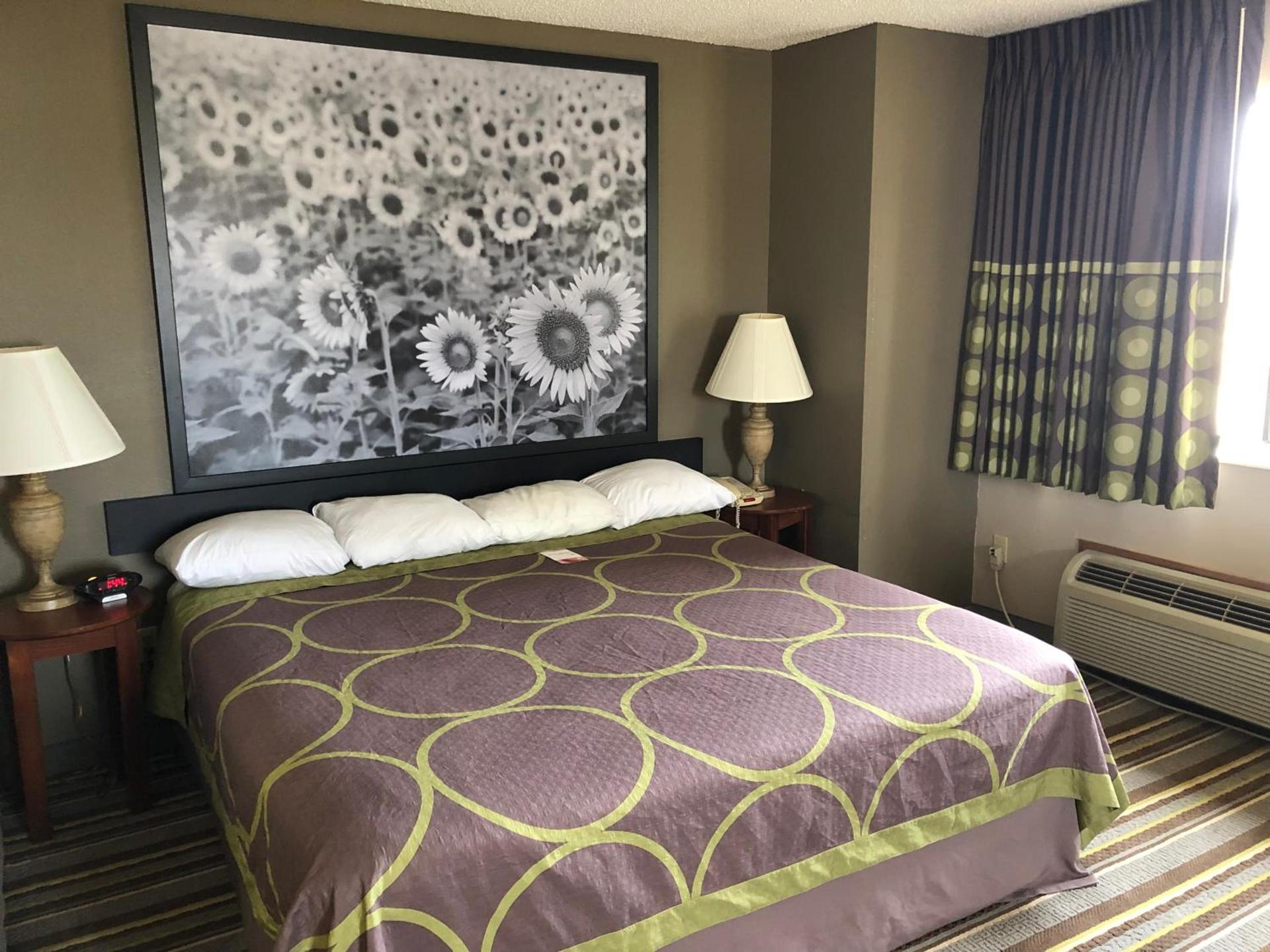 Circle S Motel photo 16