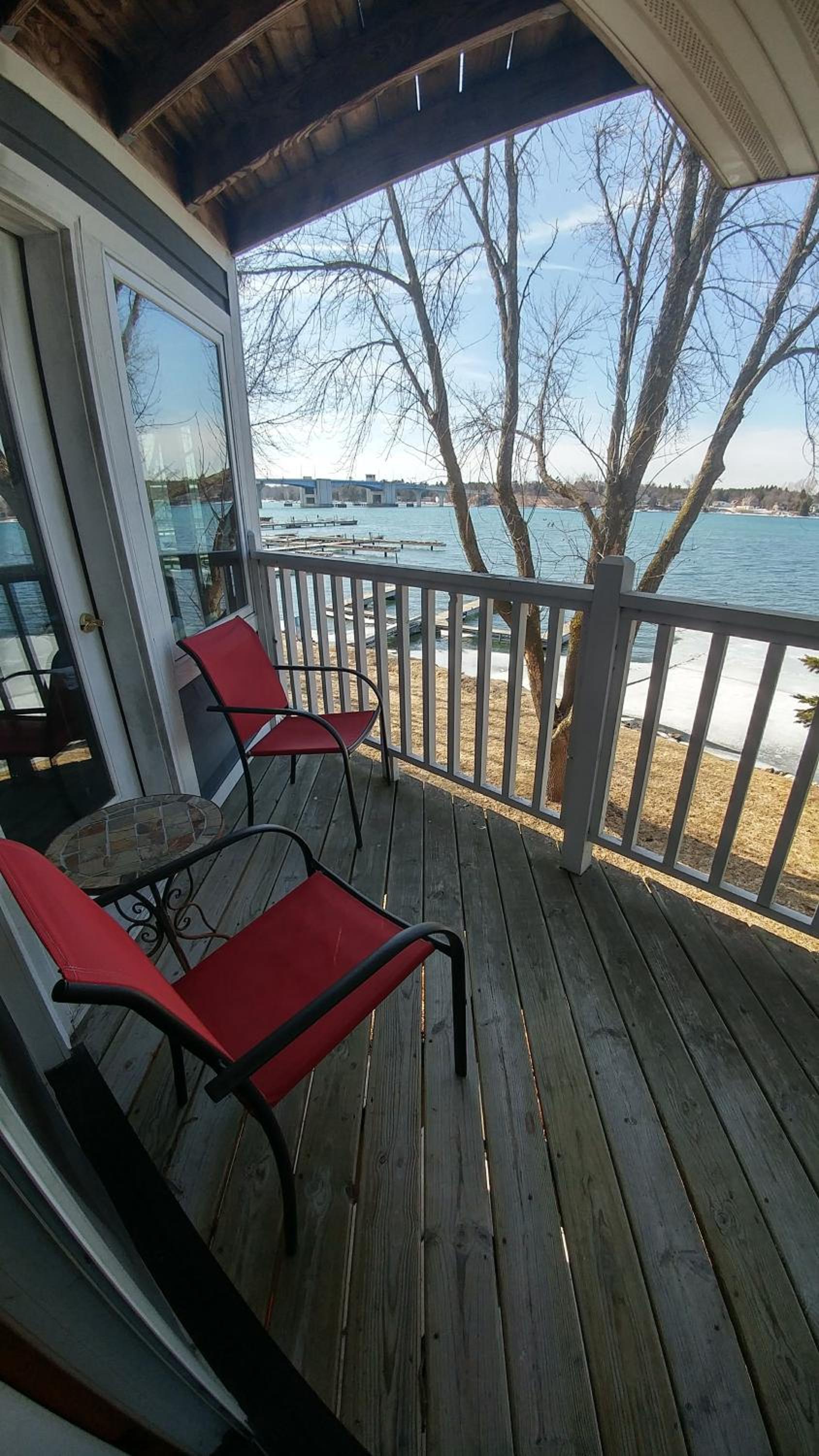 Snug Harbor Inn photo 7