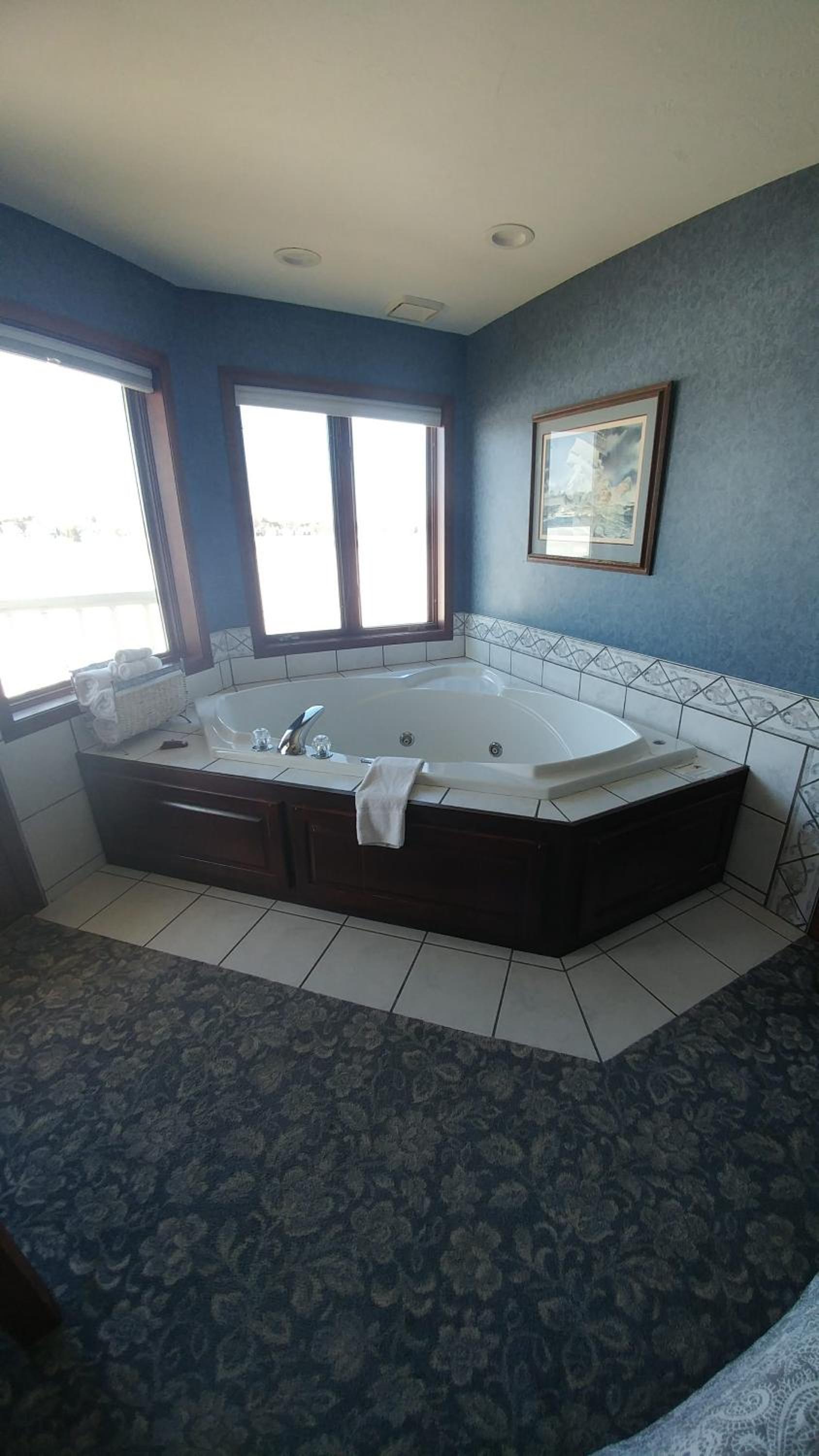 Snug Harbor Inn photo 41
