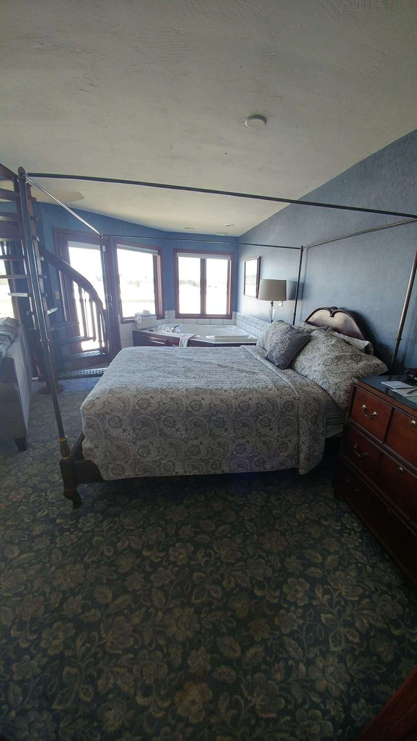 Snug Harbor Inn photo 90