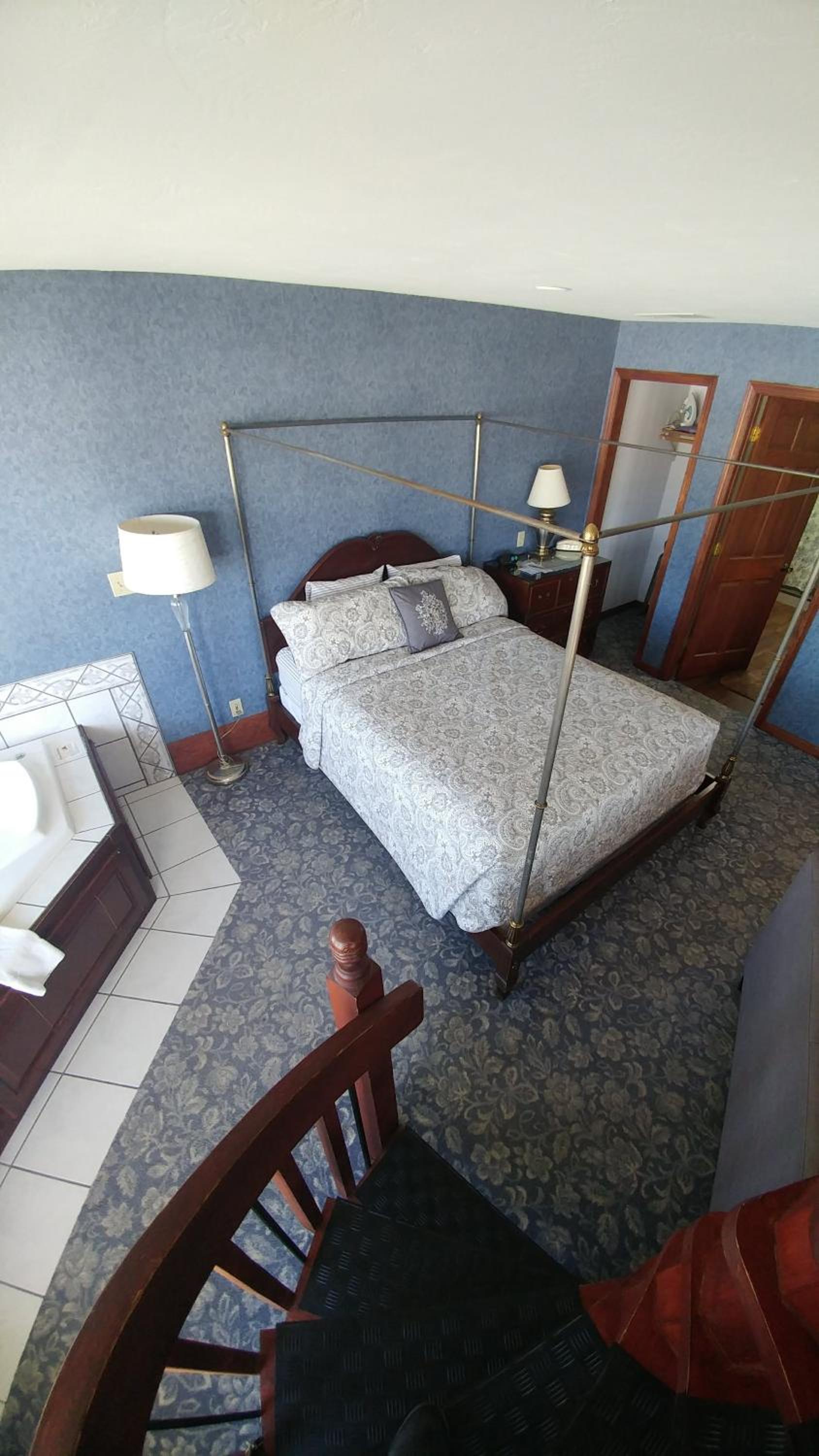 Snug Harbor Inn photo 40