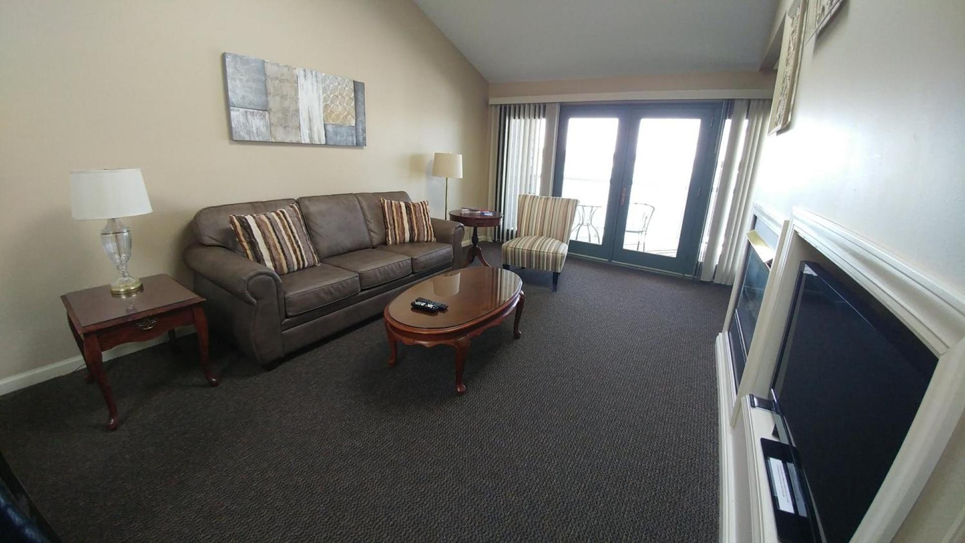 Snug Harbor Inn photo 33