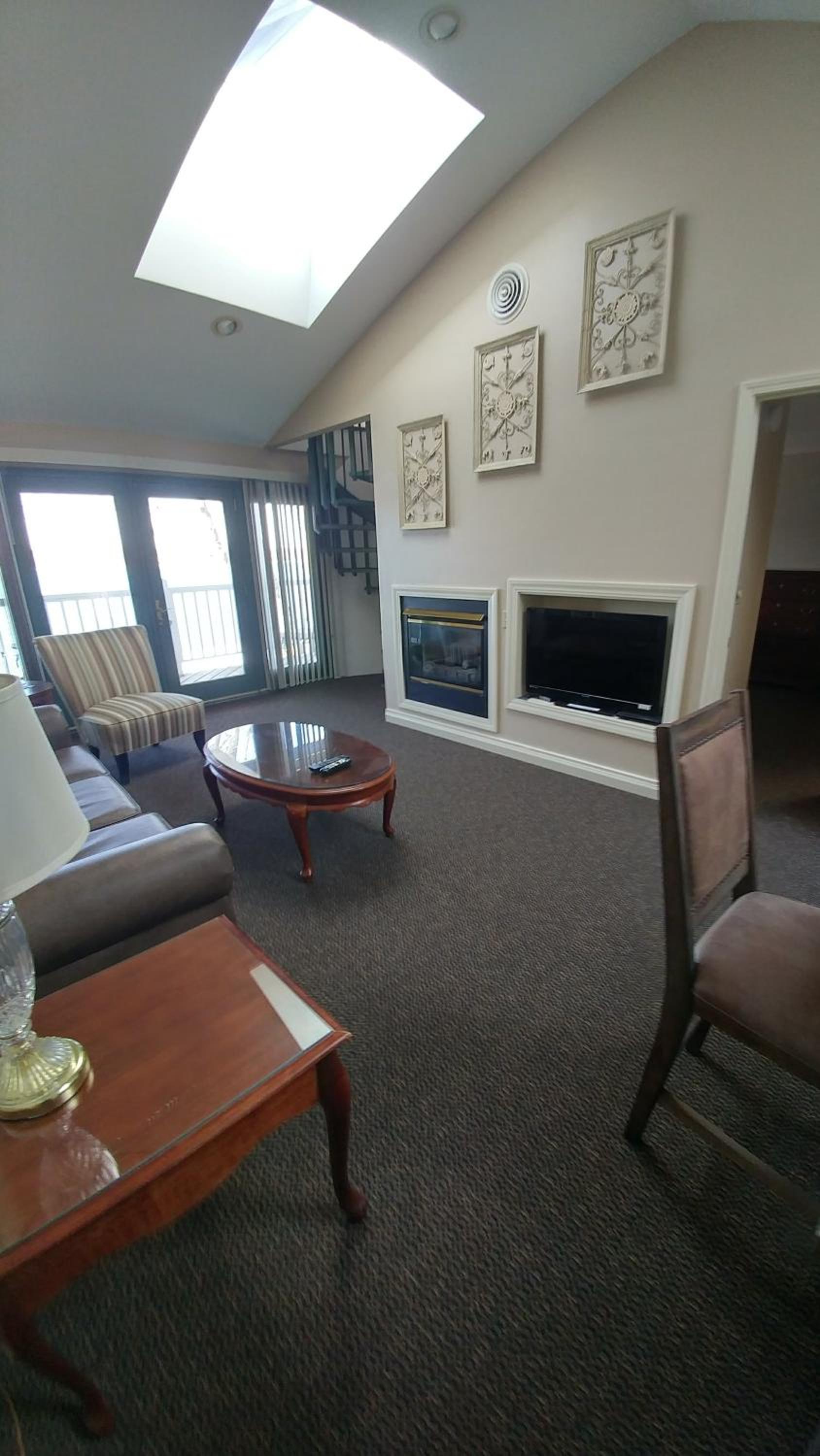 Snug Harbor Inn photo 80
