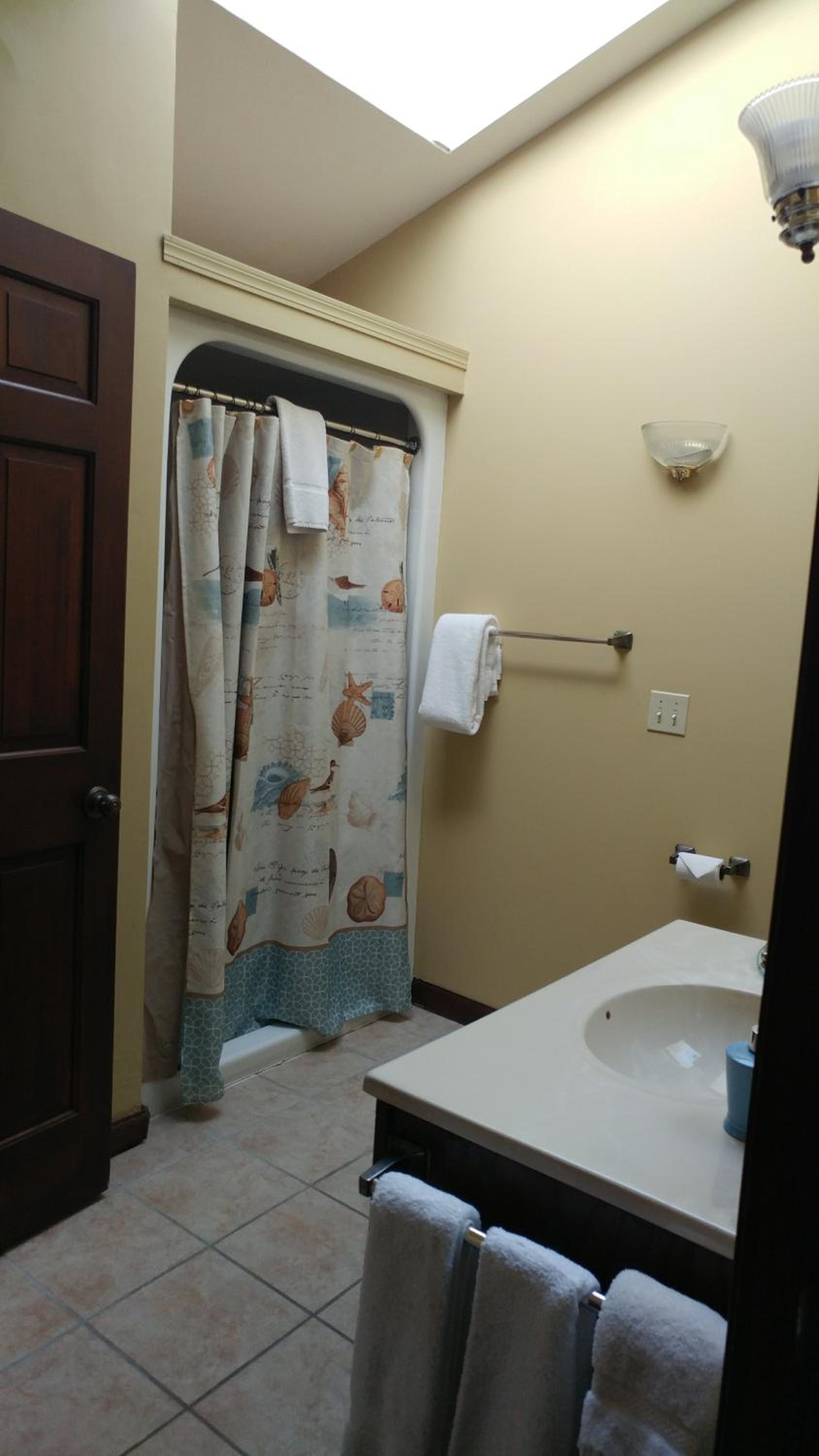 Snug Harbor Inn photo 16