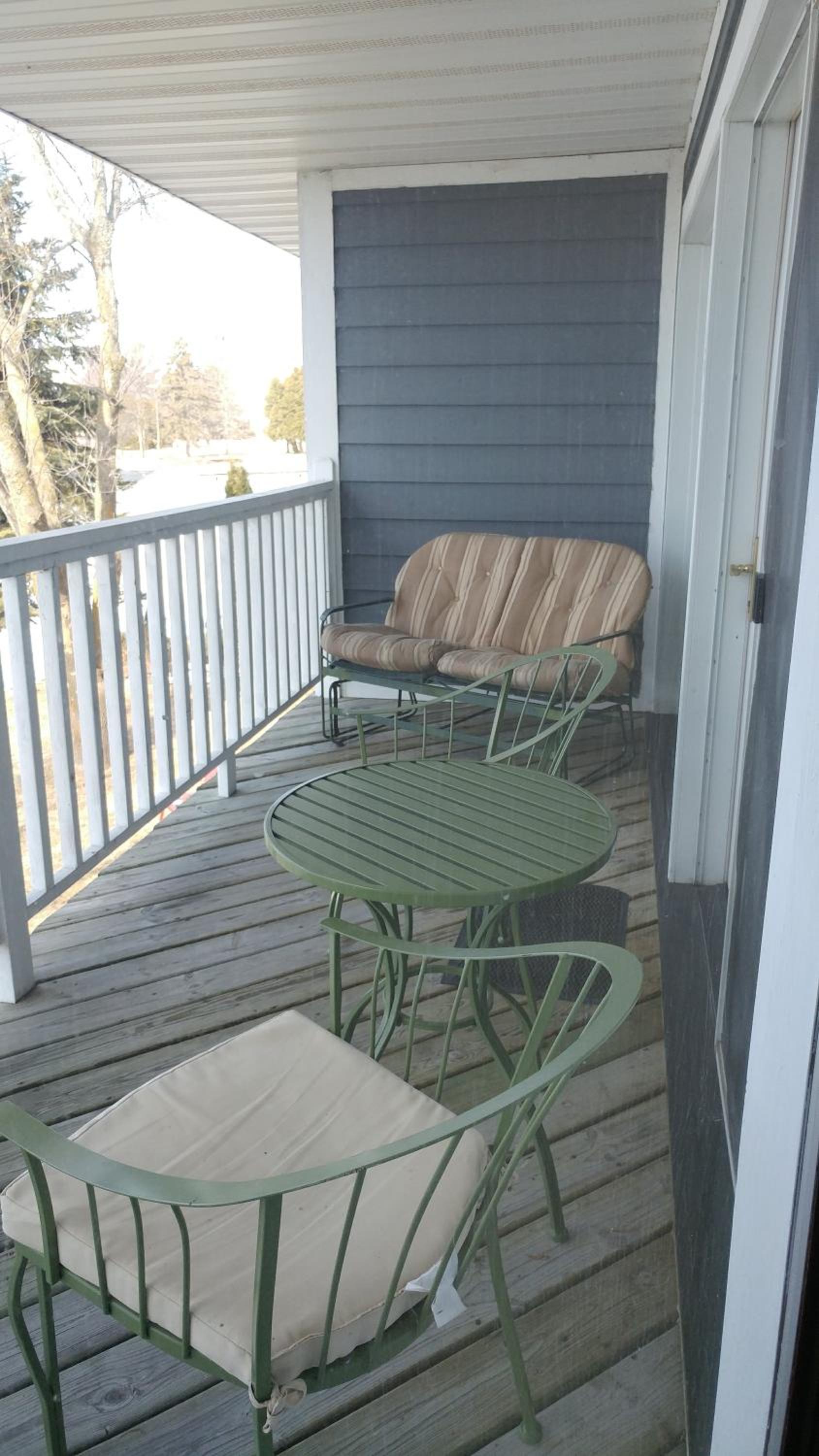 Snug Harbor Inn photo 6