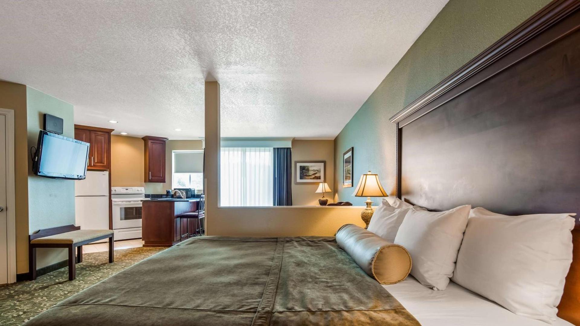 Best Western Salbasgeon Inn & Suites photo 4
