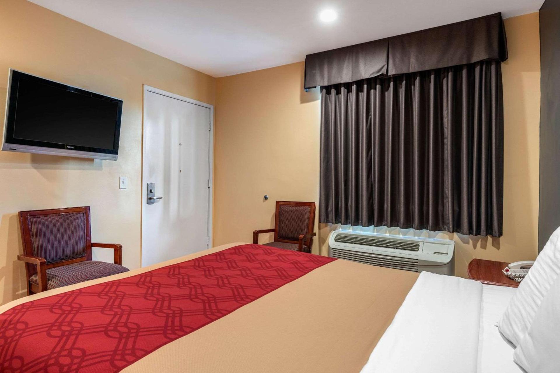 Rodeway Inn Carson - Los Angeles South photo 9