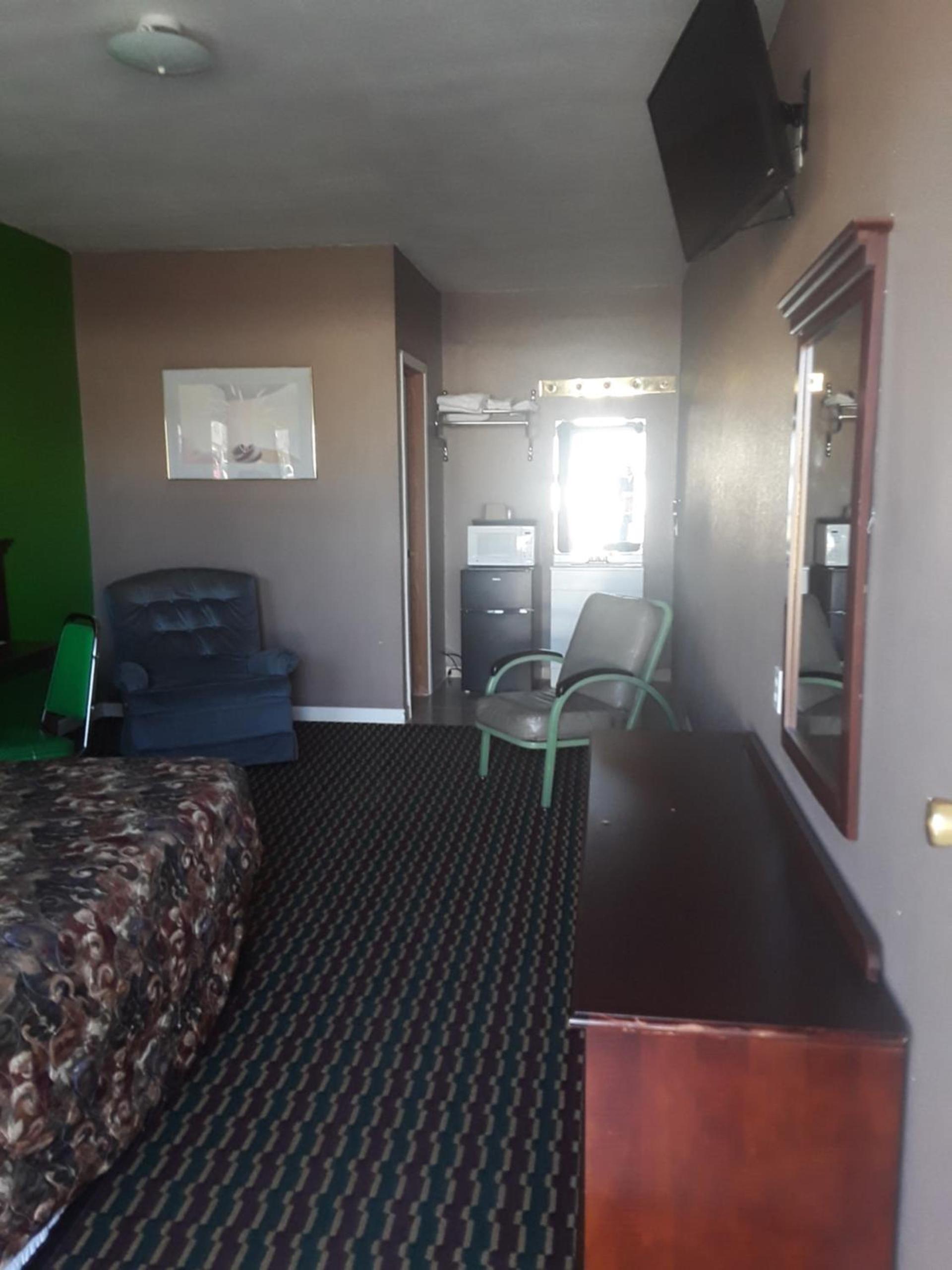 Super 54 Inn photo 16