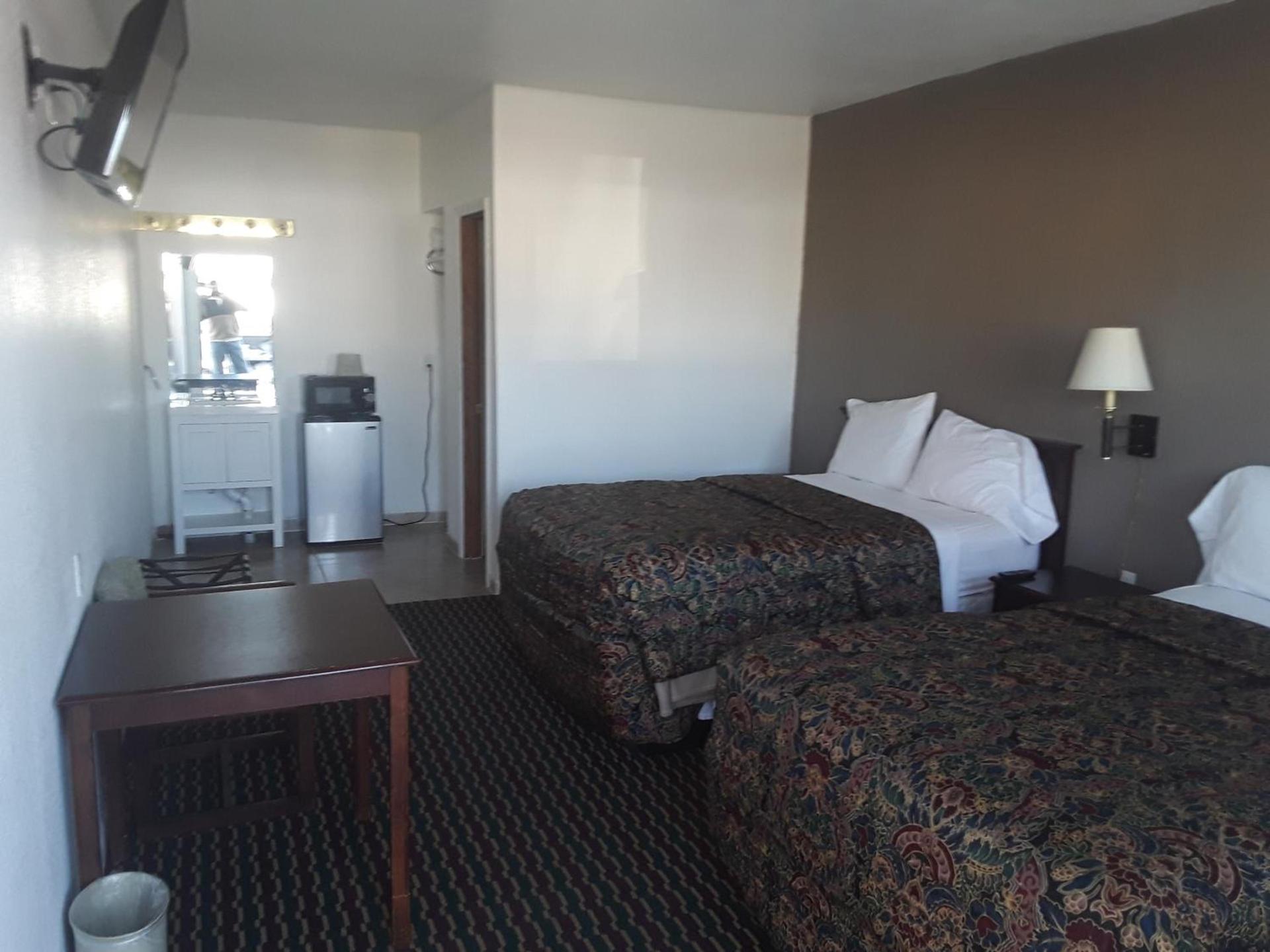 Super 54 Inn photo 18