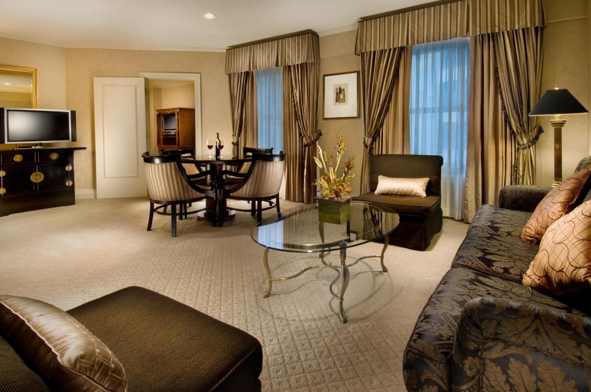 Mayflower Park Hotel photo 14